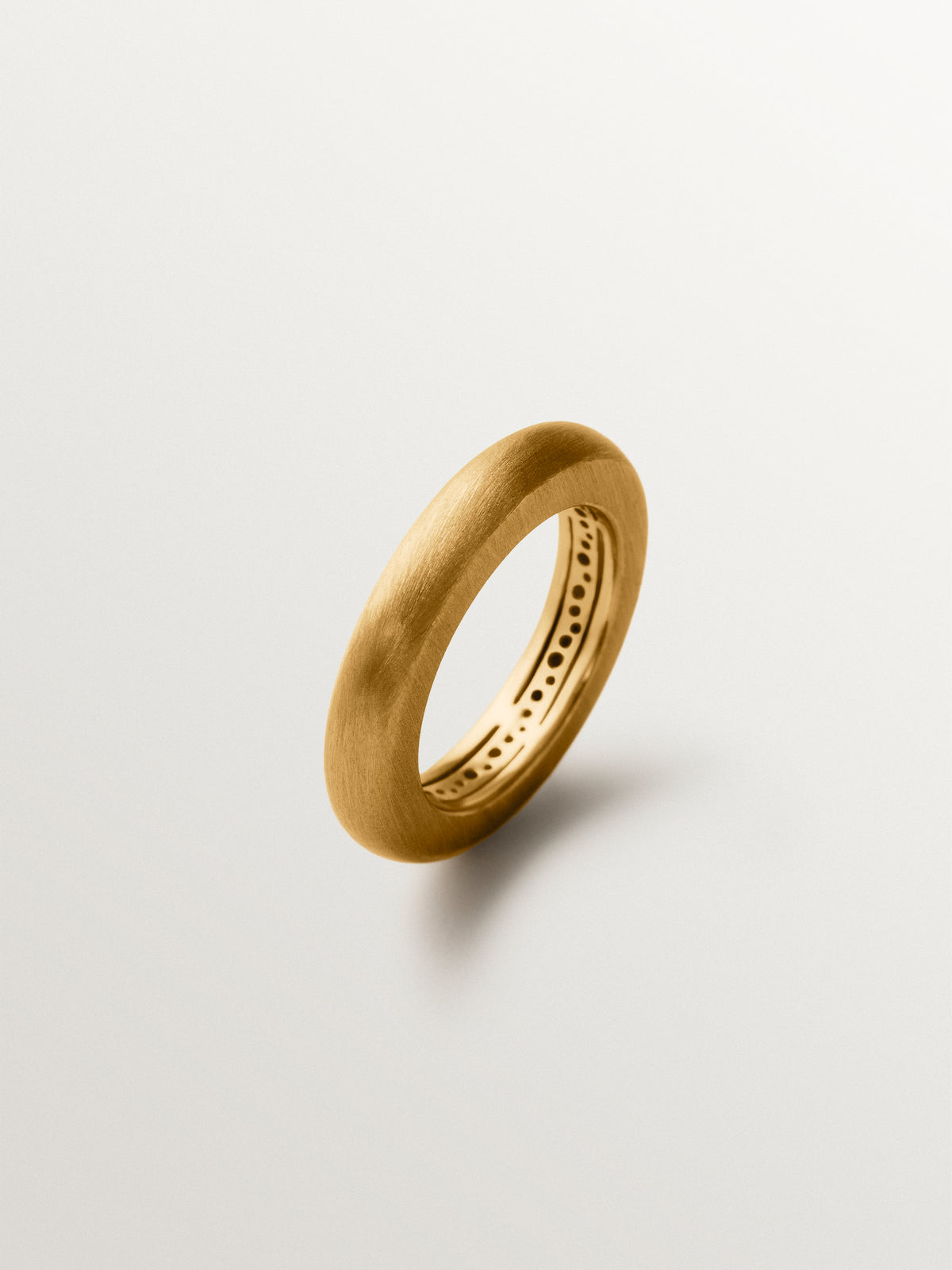 18K yellow gold-plated 925 sterling silver chunky ring with brushed finish