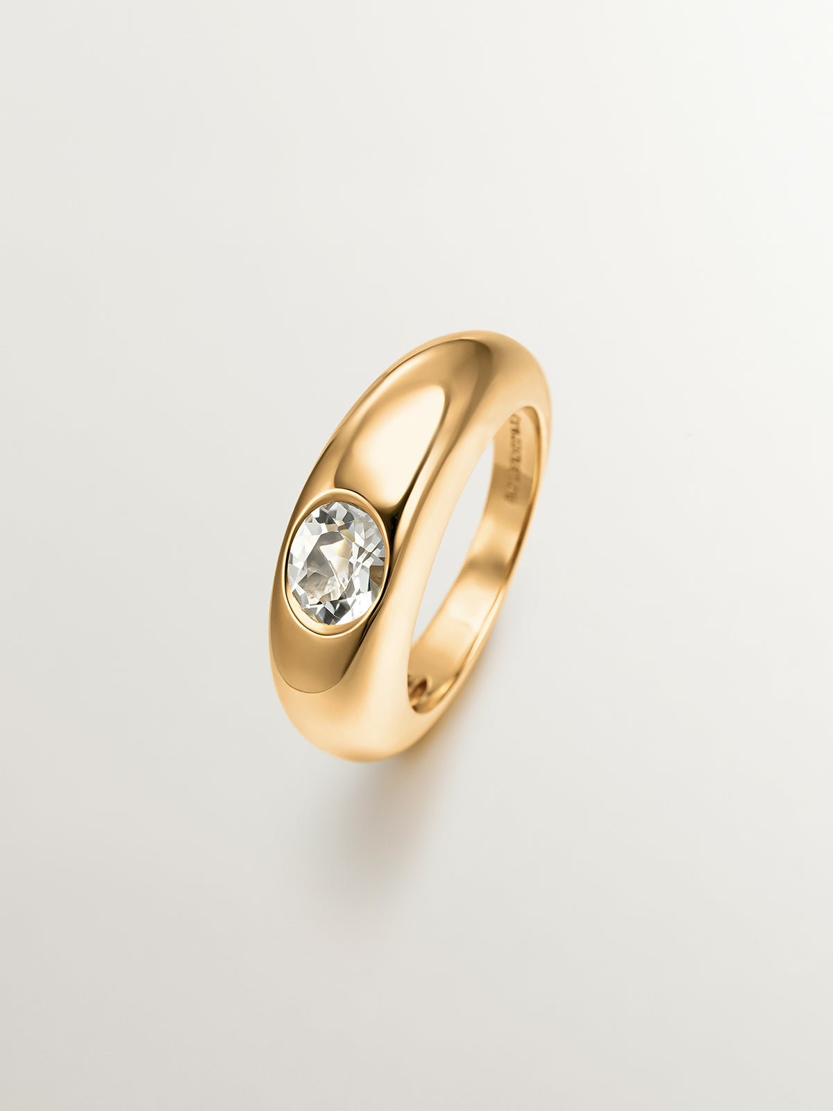 925 silver ring plated in 18K yellow gold with green quartz