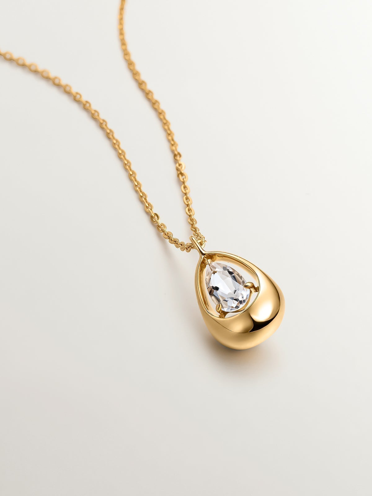 18K yellow gold plated 925 silver pendant with white quartz