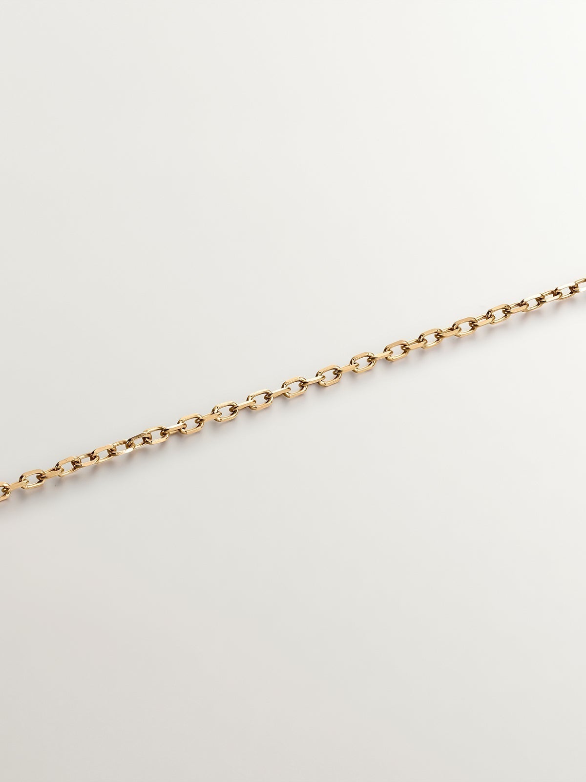 18K white and yellow gold pendant with brilliant cut diamonds