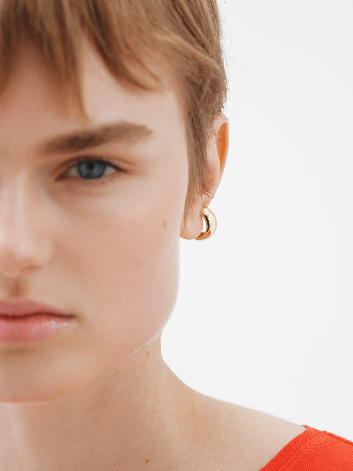 Small hoop earrings in 18K yellow gold plated 925 silver