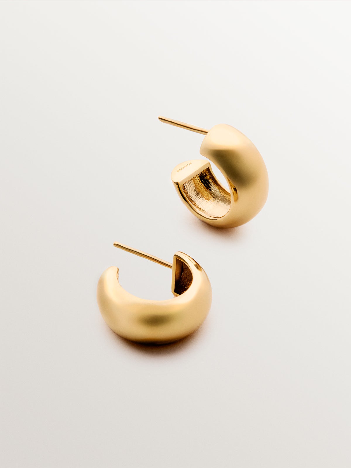 Small hoop earrings in 18K yellow gold plated 925 silver