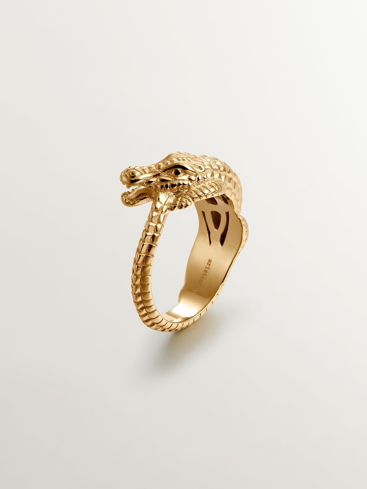925 silver ring in 18K yellow gold with crocodile shape