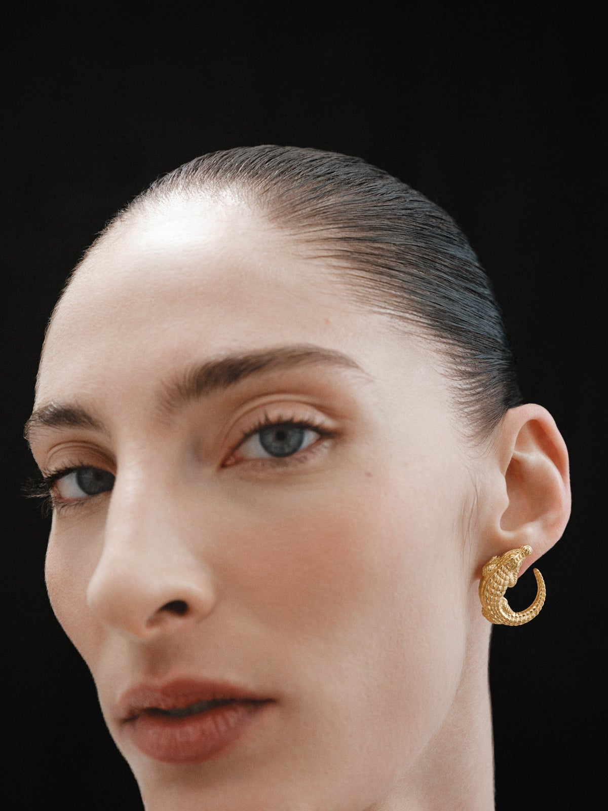 925 silver earrings in 18K yellow gold shaped like crocodile