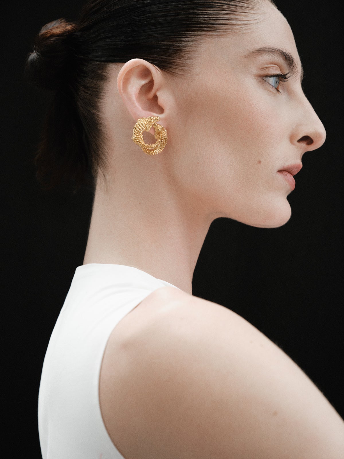 925 silver earrings in 18K yellow gold shaped like crocodile