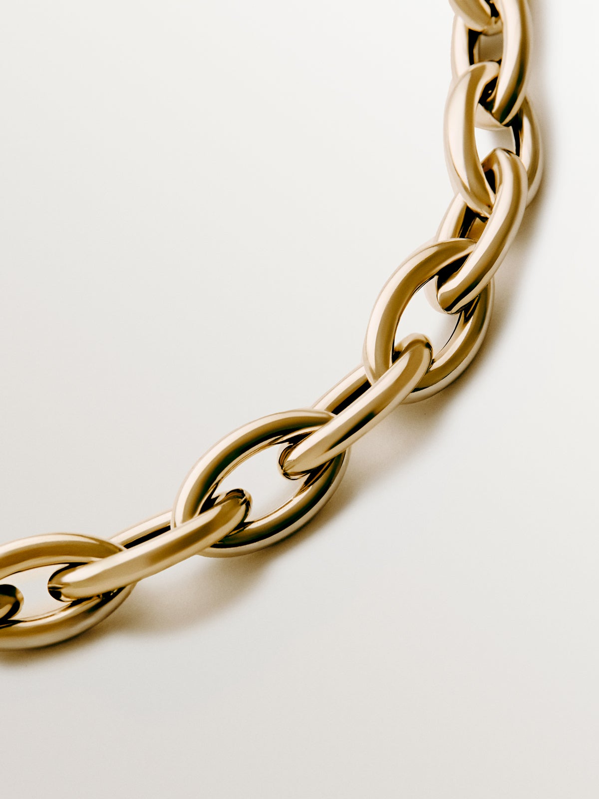 18K yellow gold plated 925 silver chain with oval links