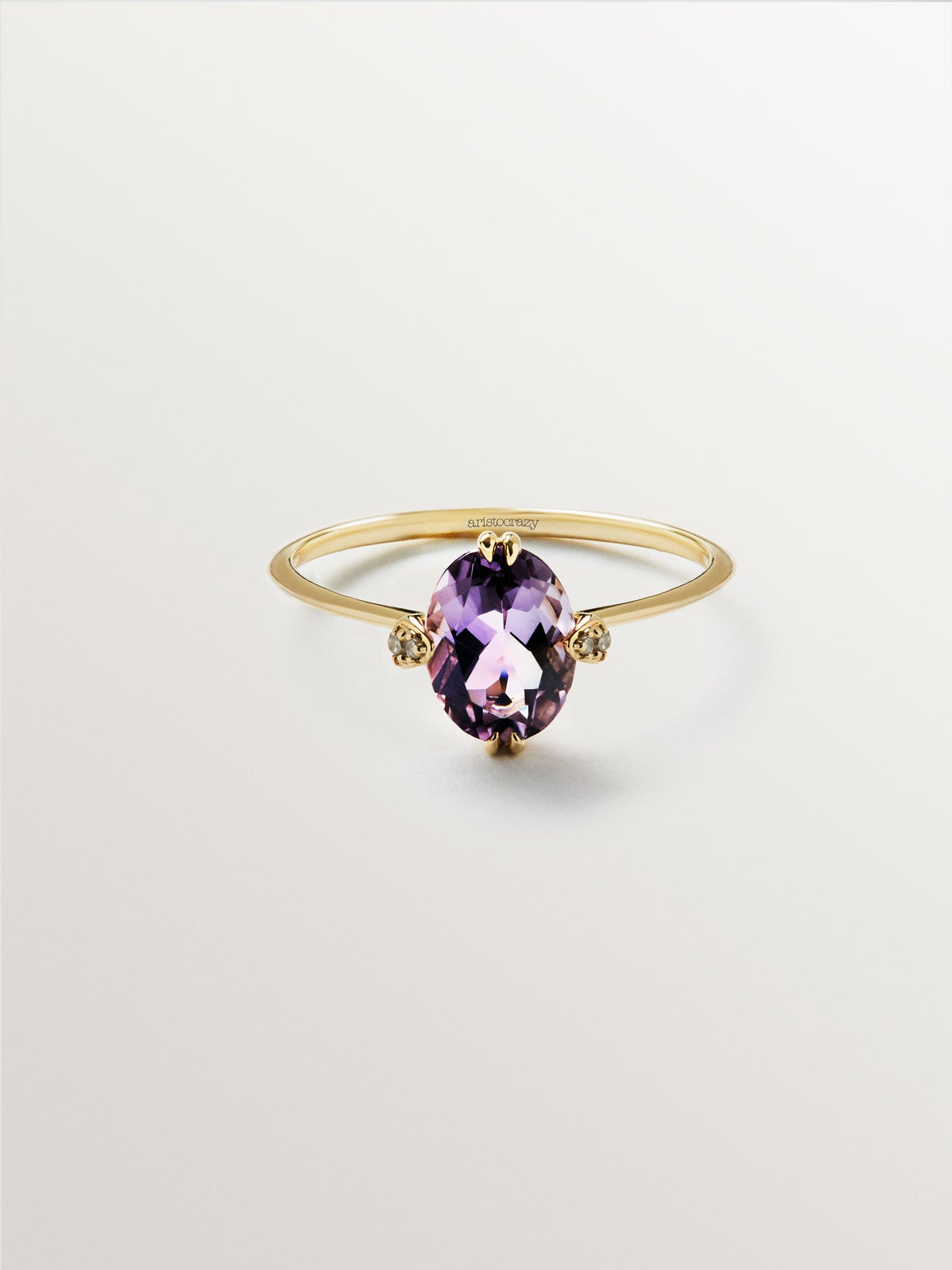 9K Yellow Gold Solitaire Ring with Pink Amethyst and Diamonds