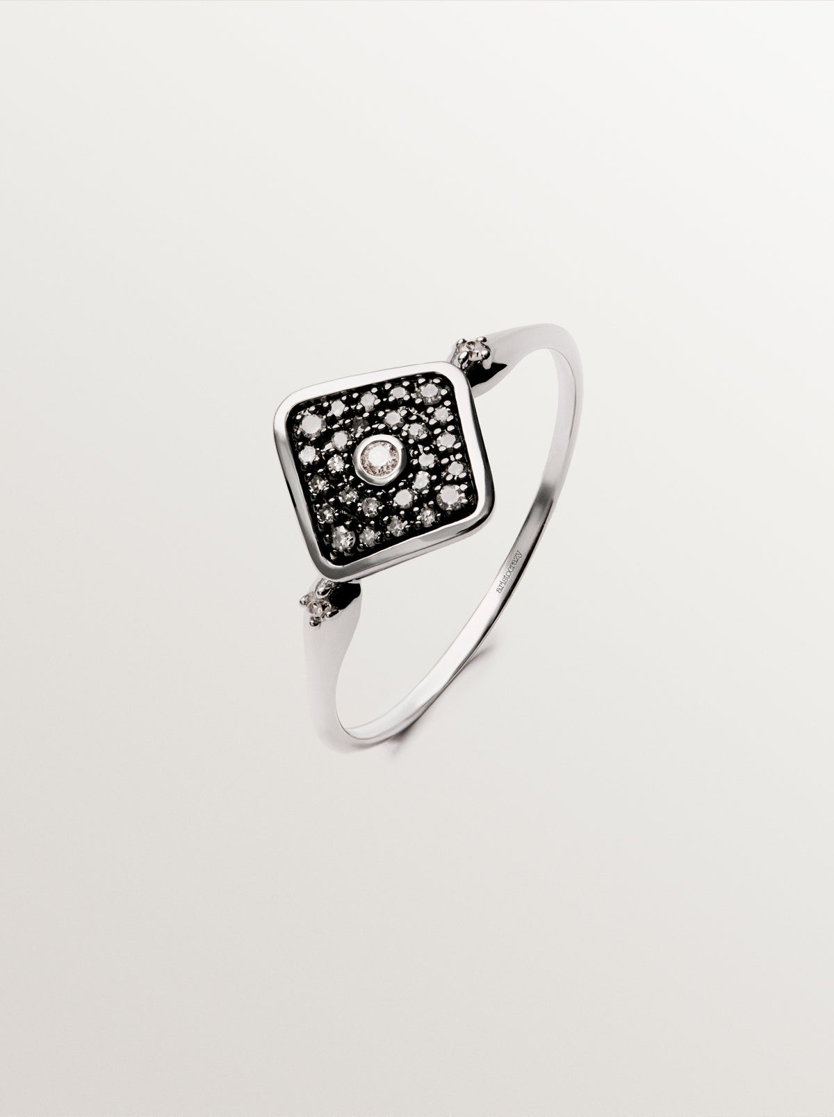 9K white gold diamond ring