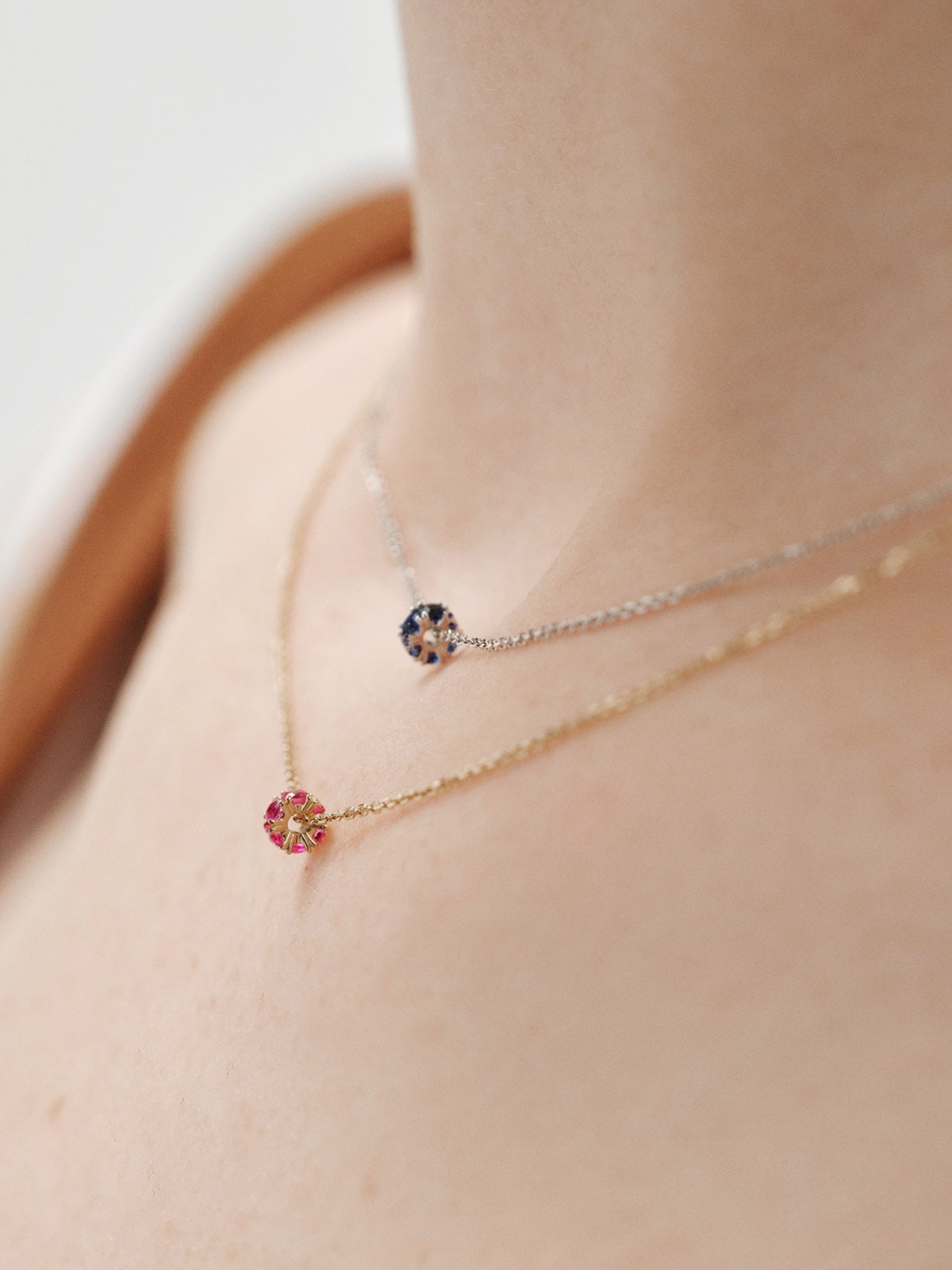9K yellow gold pendant with rubies and diamonds