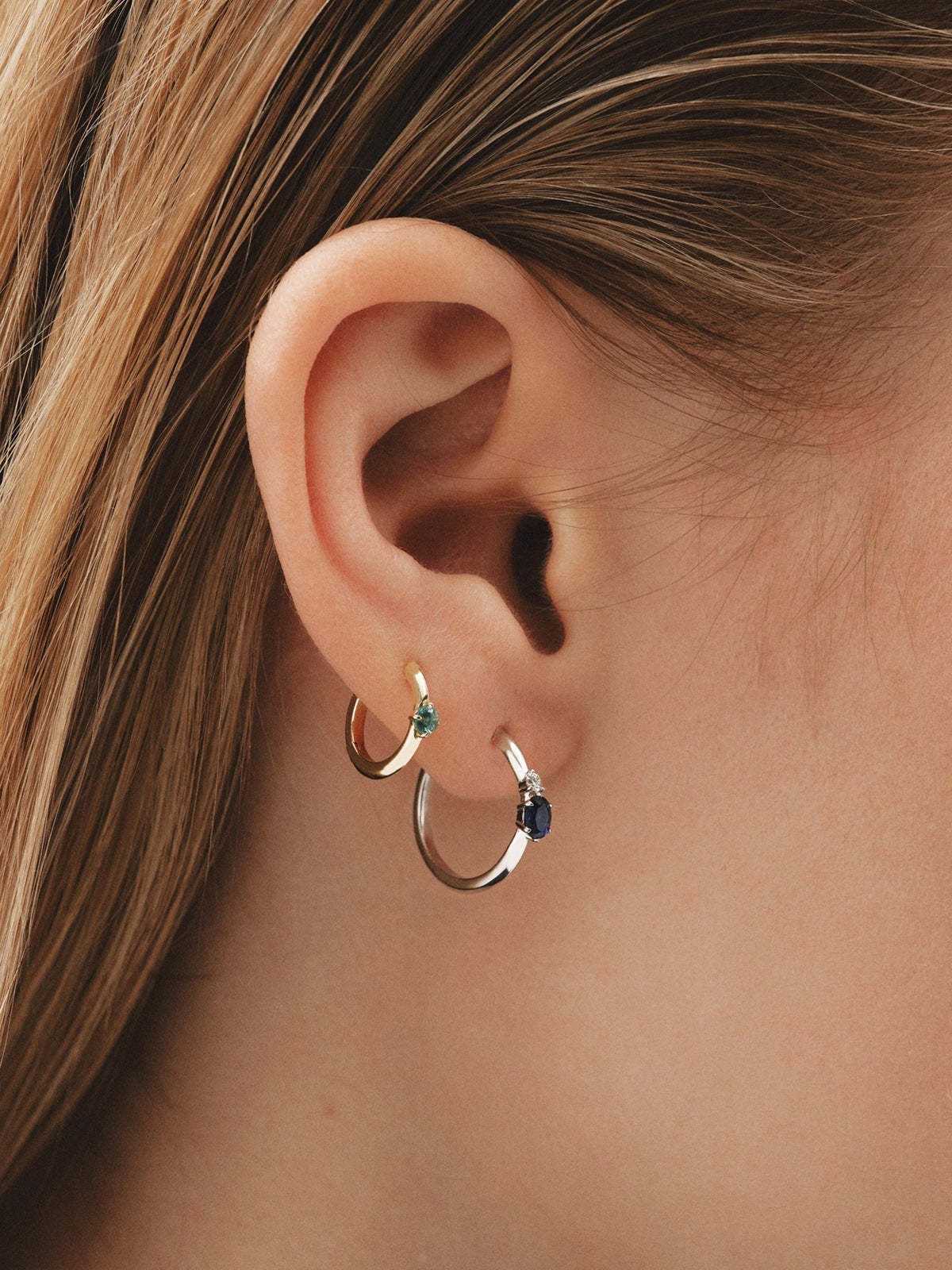 9K Yellow Gold Emerald Single Hoop Earring