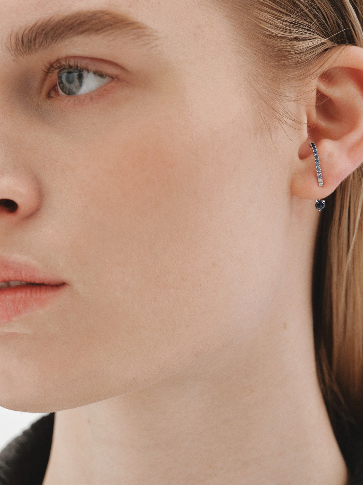 9K white gold single earring with blue sapphires and diamonds