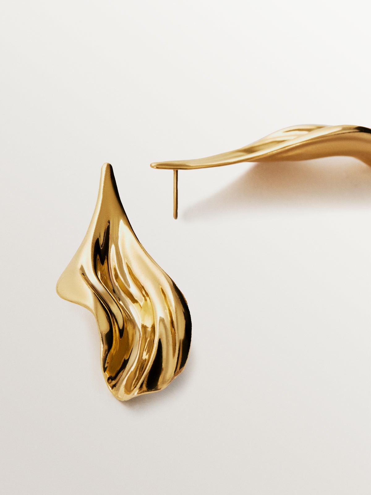 18K yellow gold plated 925 silver earrings with texture