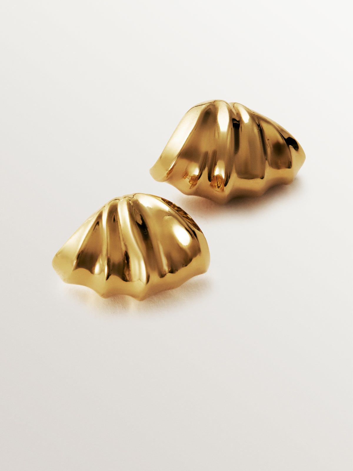18K yellow gold plated 925 silver earrings with texture