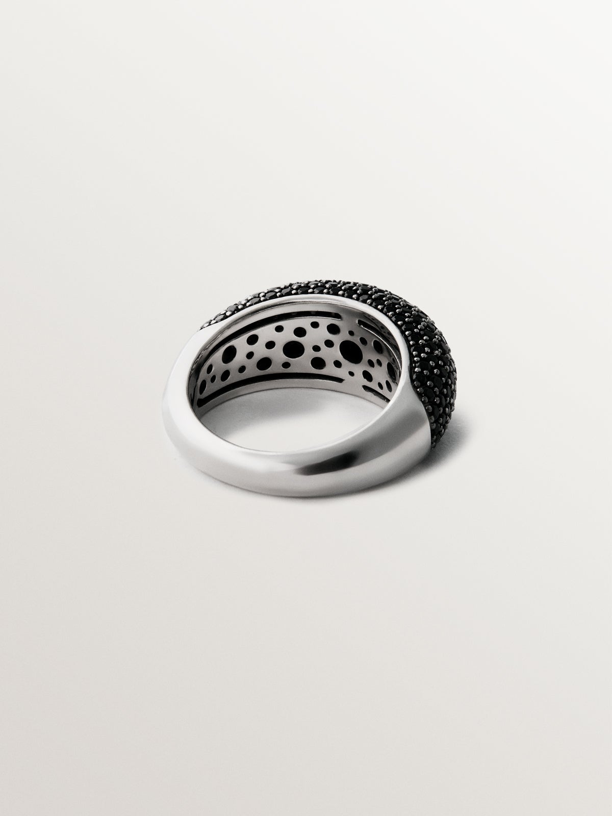 925 silver ring with paved black spinels