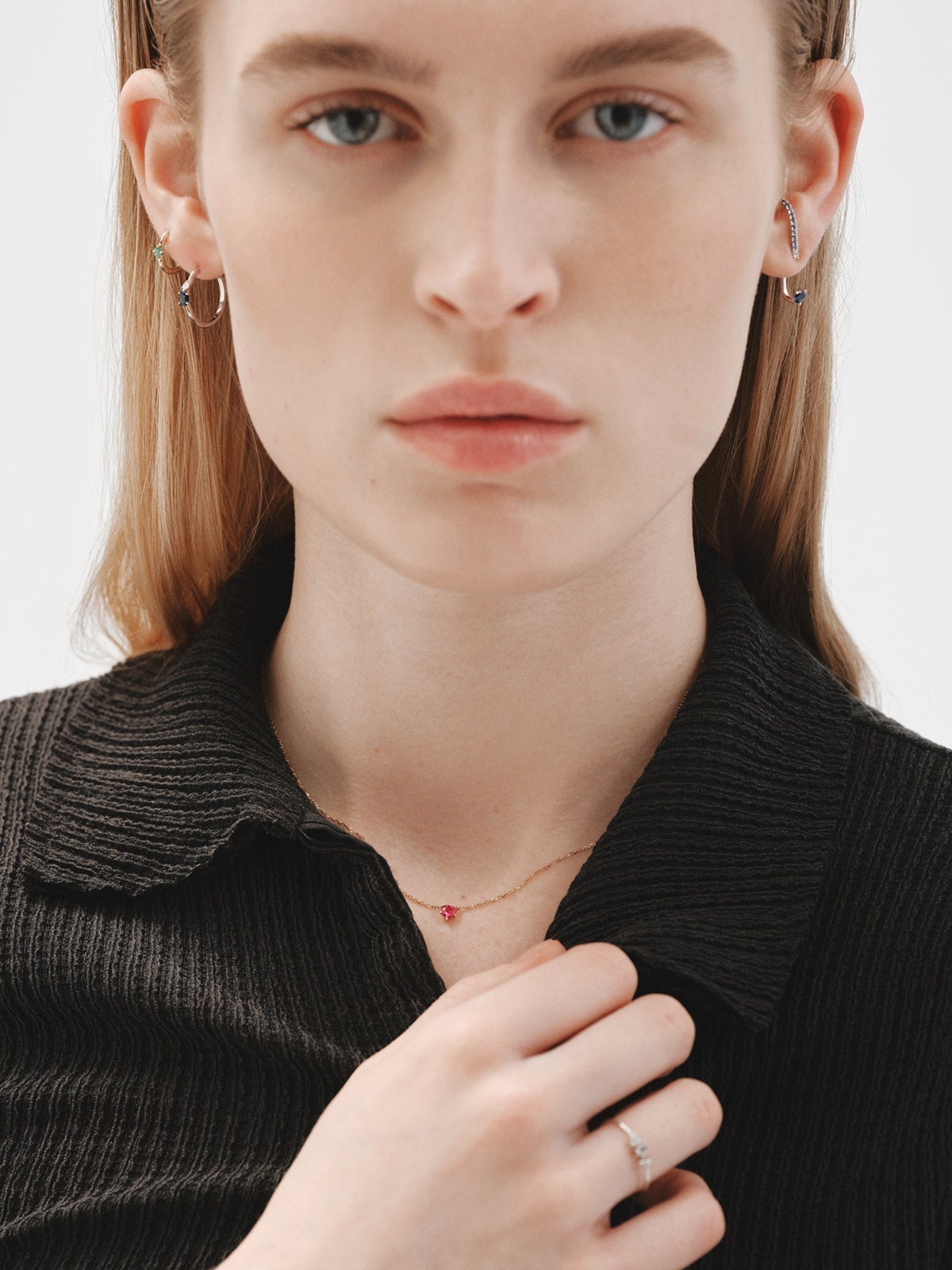 9K yellow gold pendant with heart-cut red ruby