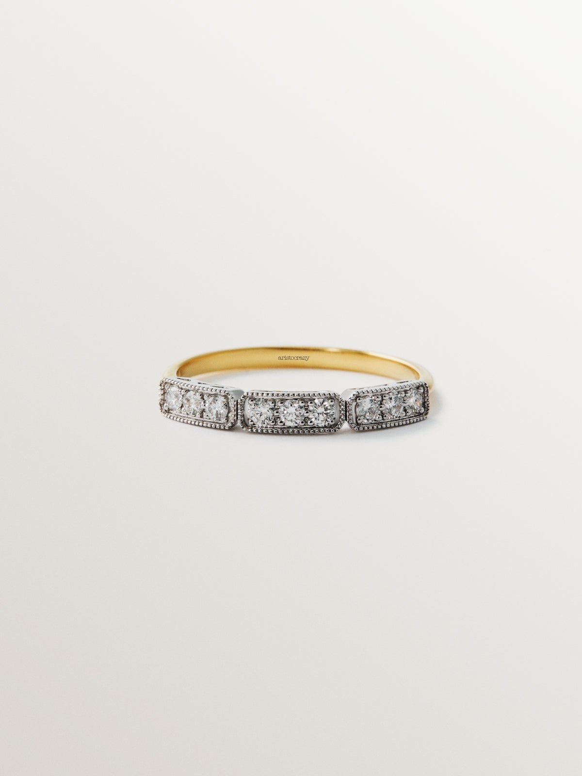 18K white and yellow gold ring with brilliant-cut pavé diamonds