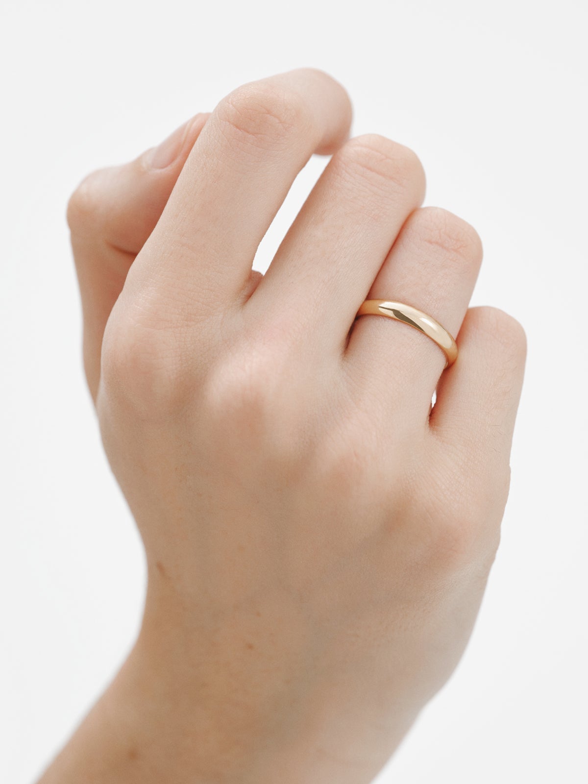 3.15mm half-round yellow gold wedding band