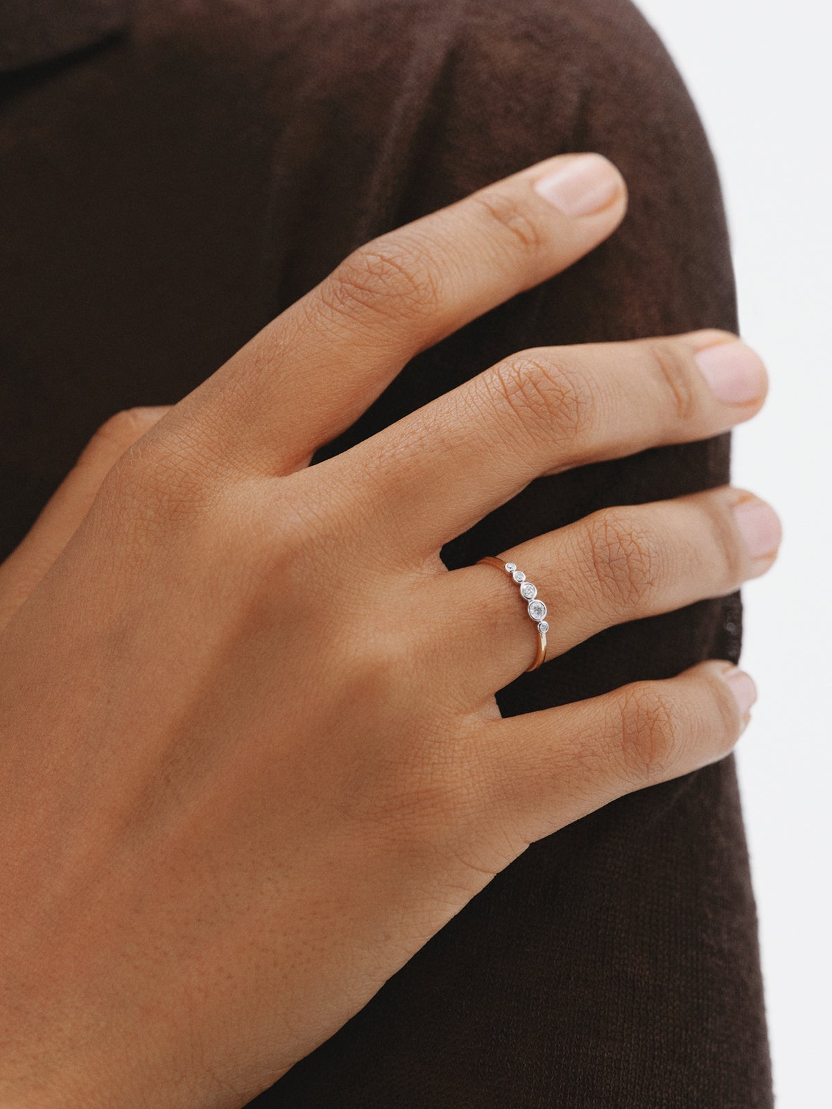 9K white and yellow gold ring with diamonds