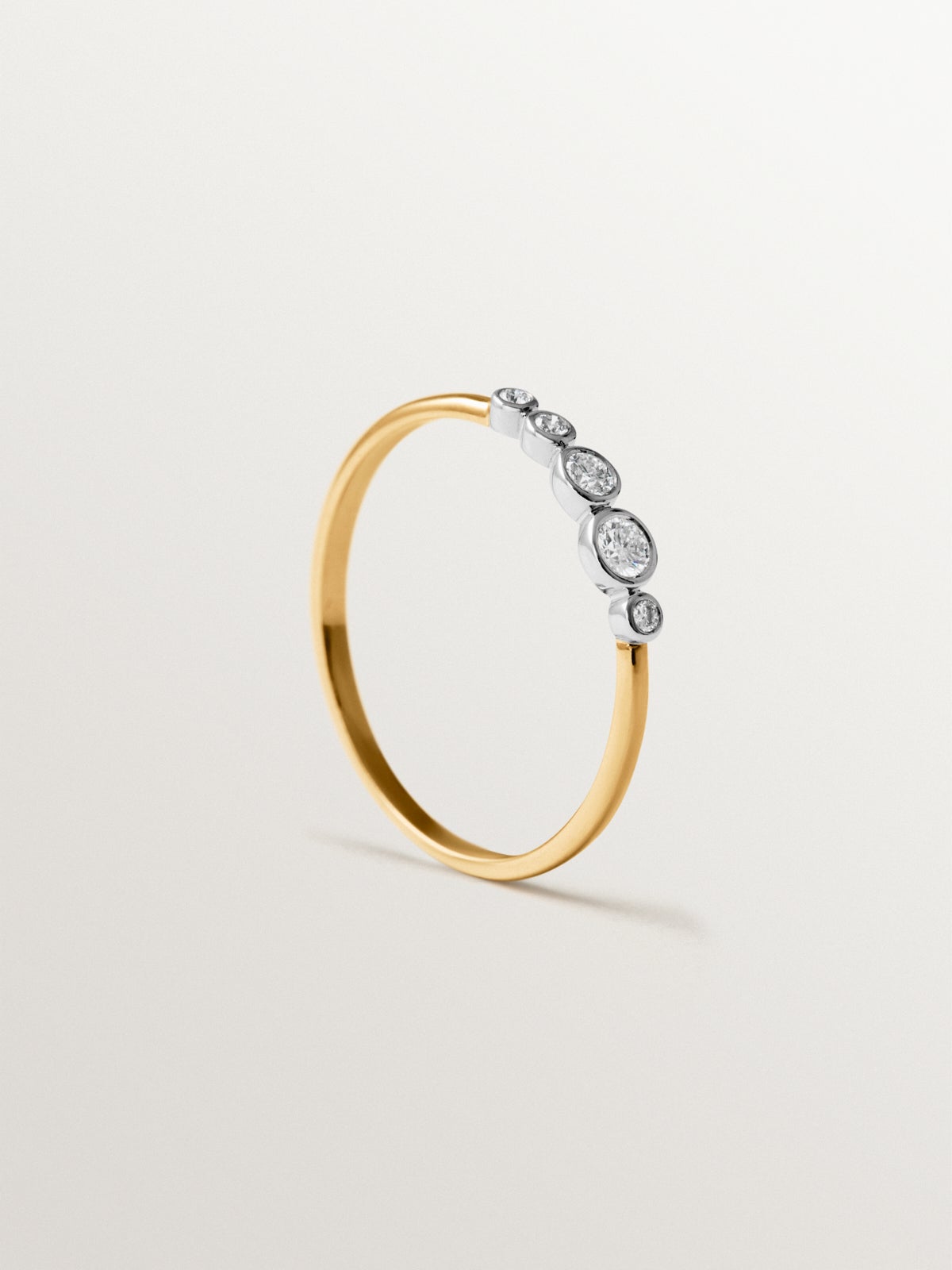 9K white and yellow gold ring with diamonds