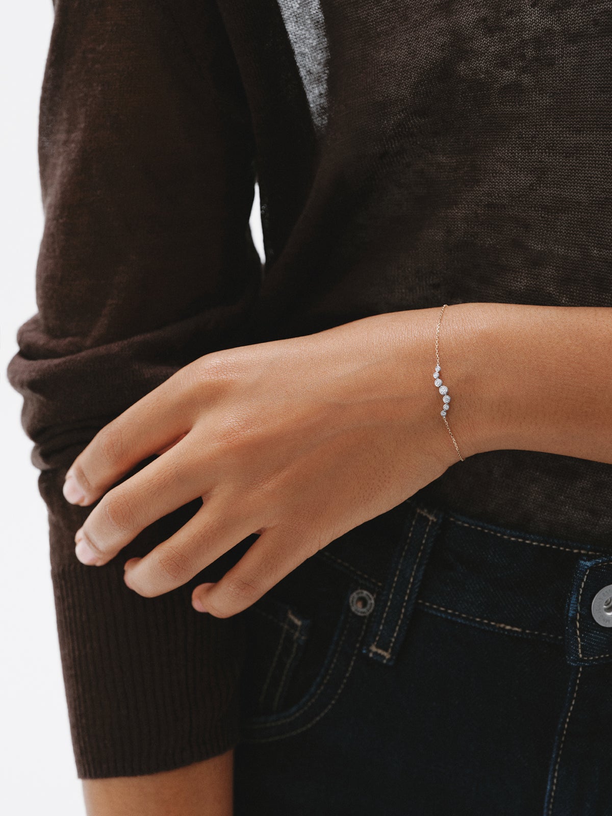 9K white and yellow gold bracelet with diamonds