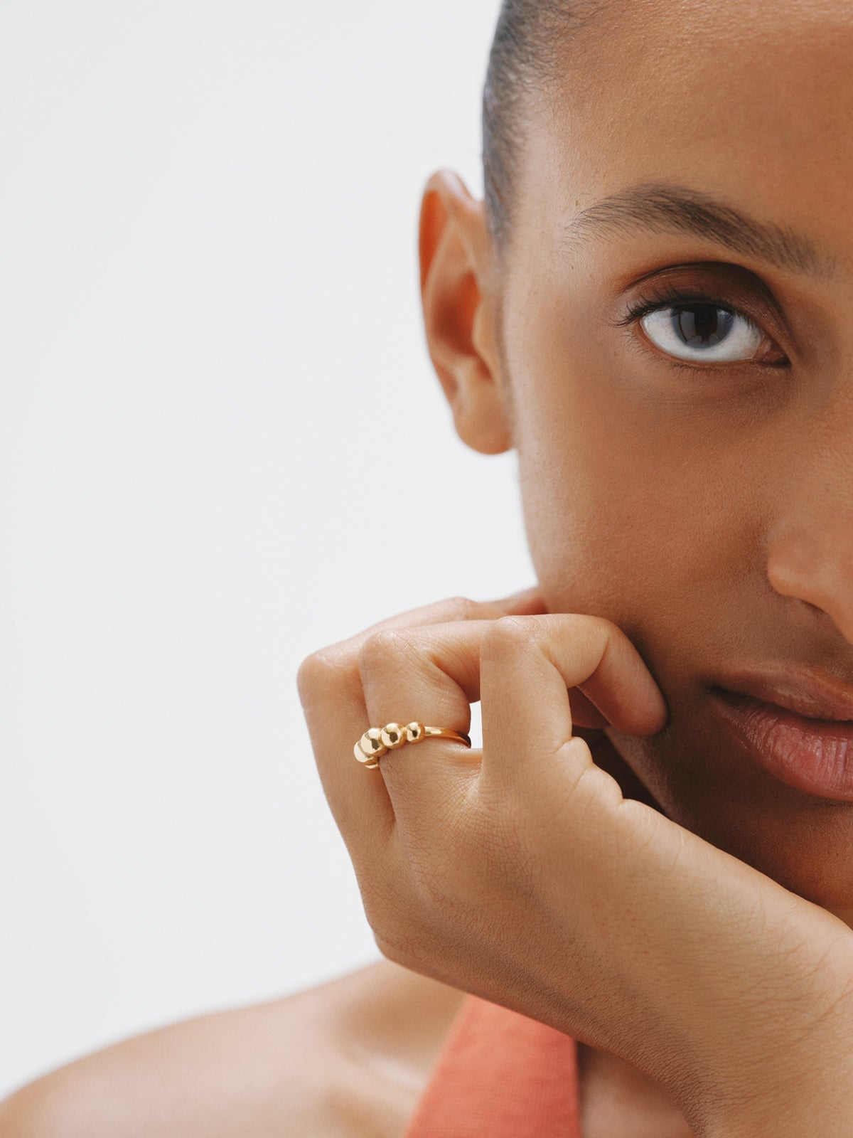 925 silver ring plated in 18K yellow gold with sphere motif