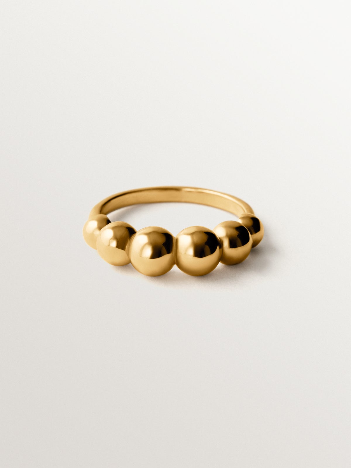 925 silver ring plated in 18K yellow gold with sphere motif