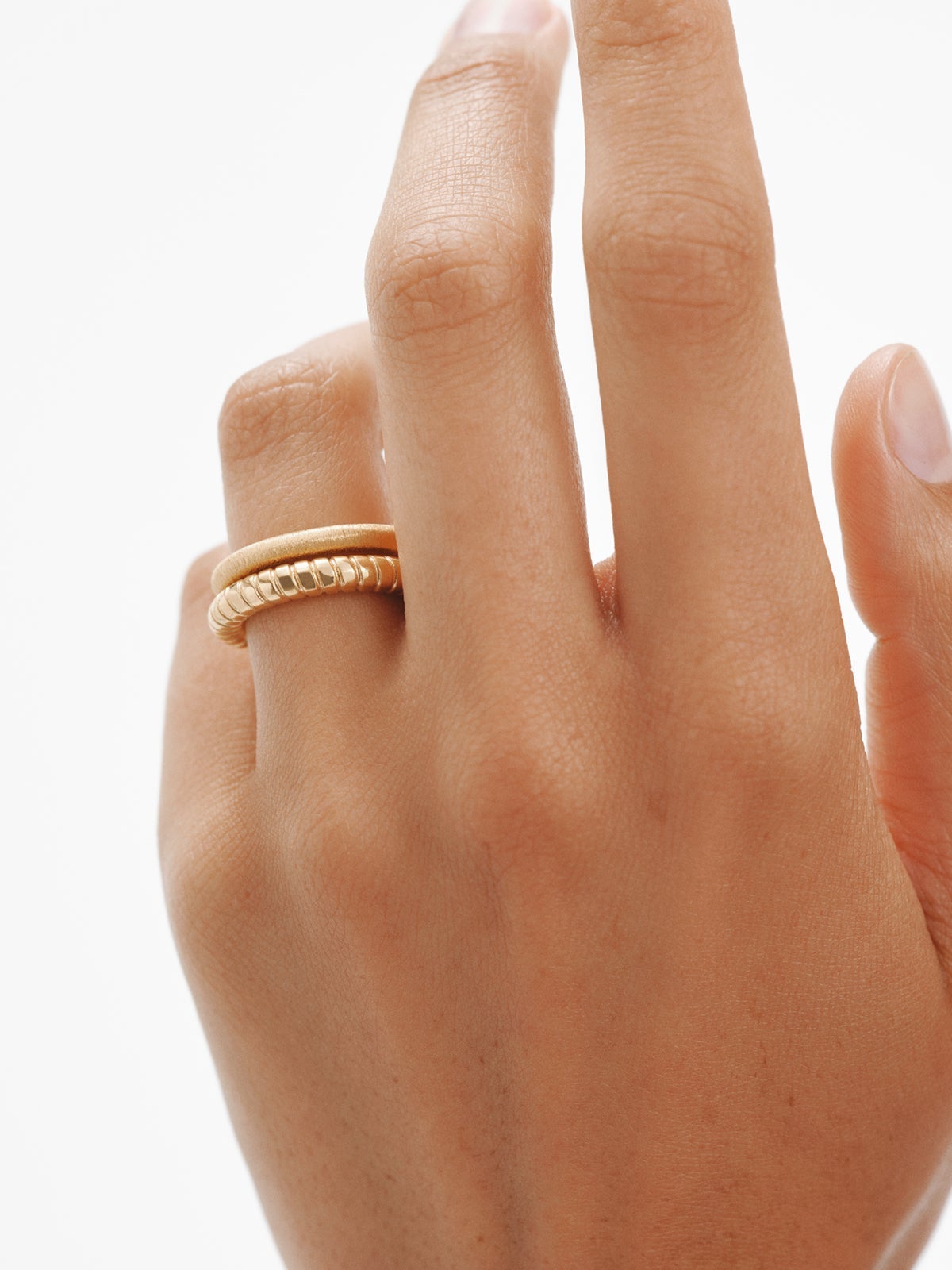 Small textured ring made of 925 silver plated with 18K gold