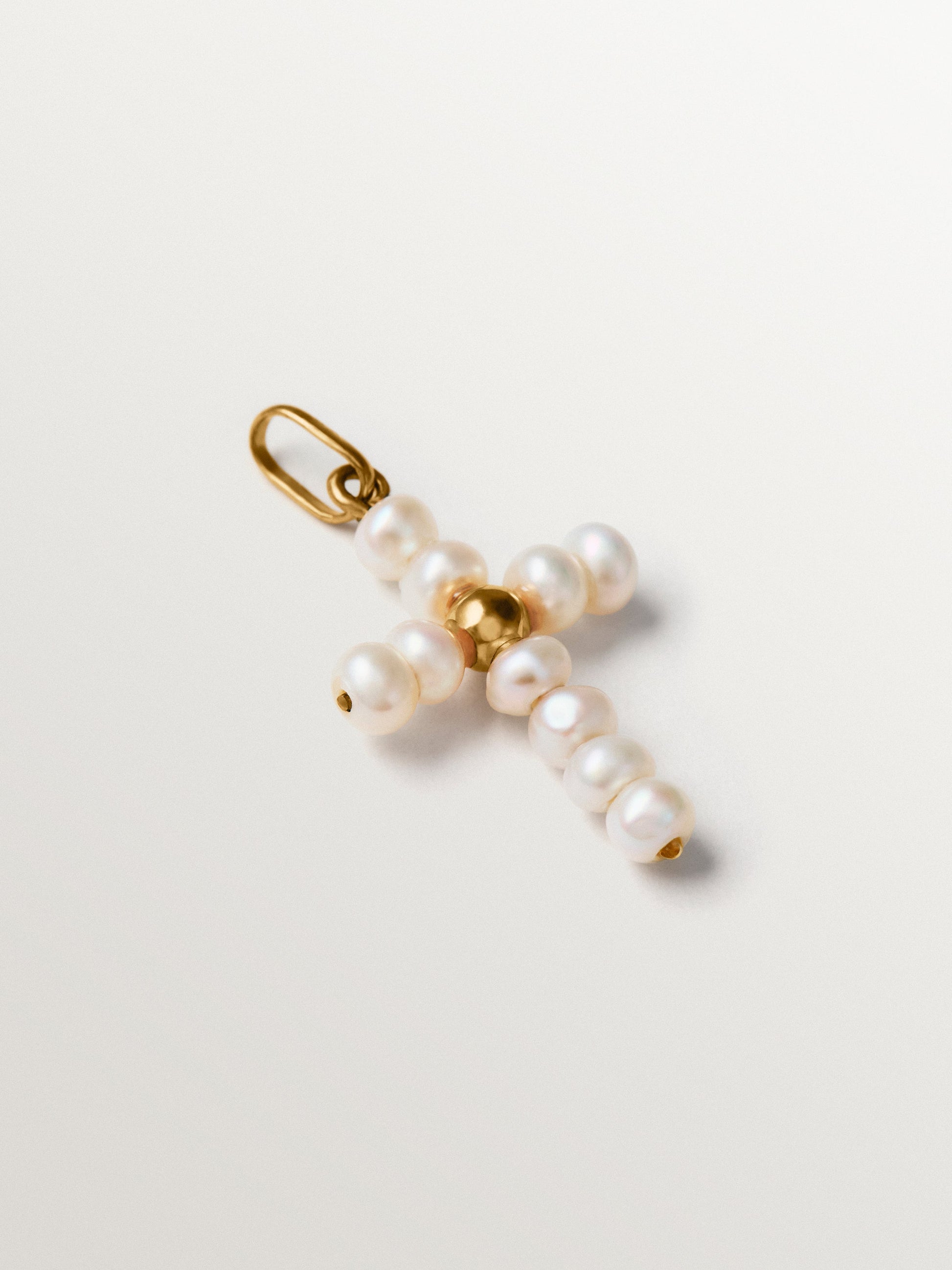 18K yellow gold plated 925 silver charm with pearls and a cross shape