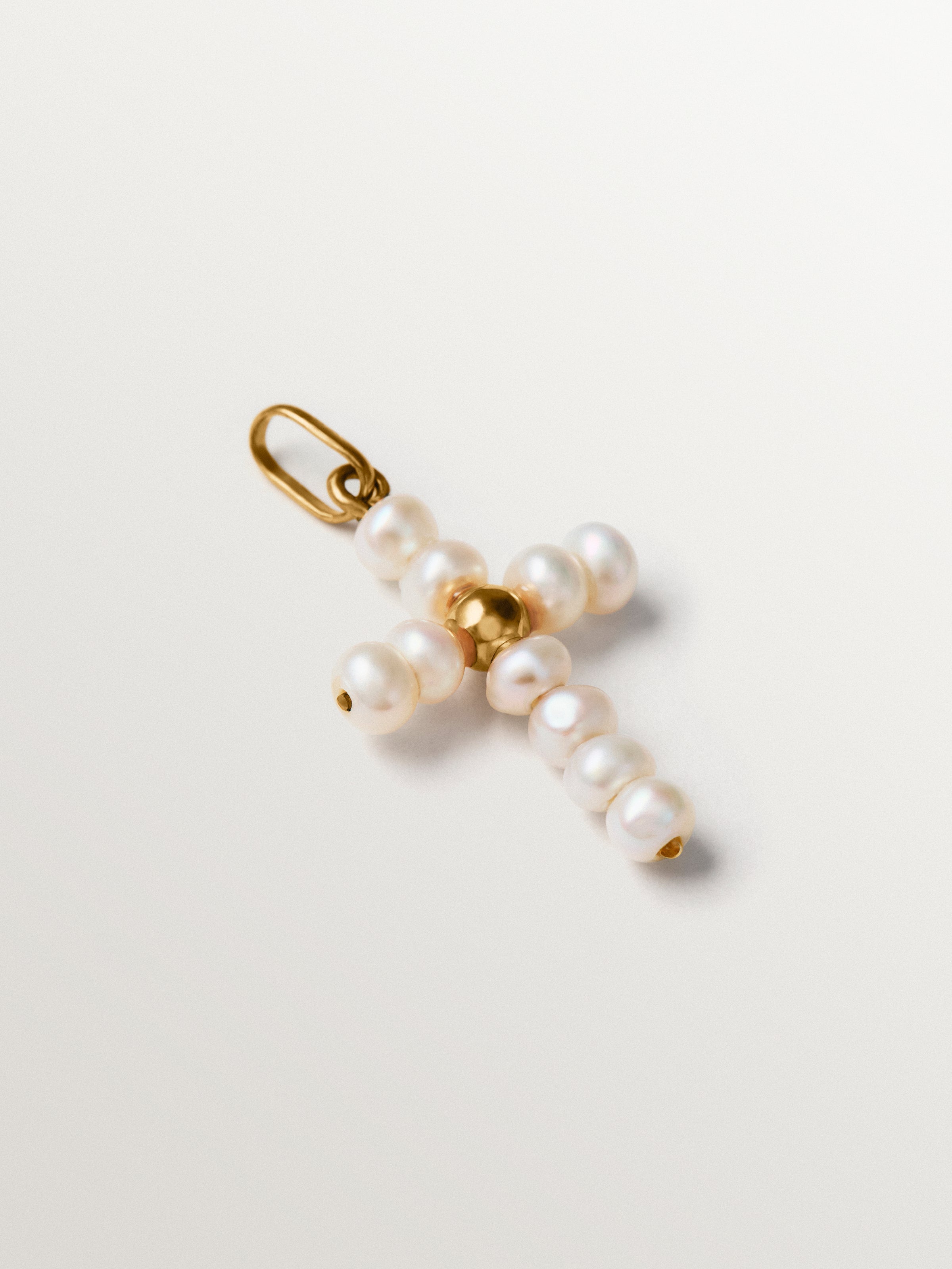 18K yellow gold plated 925 silver charm with pearls and a cross shape