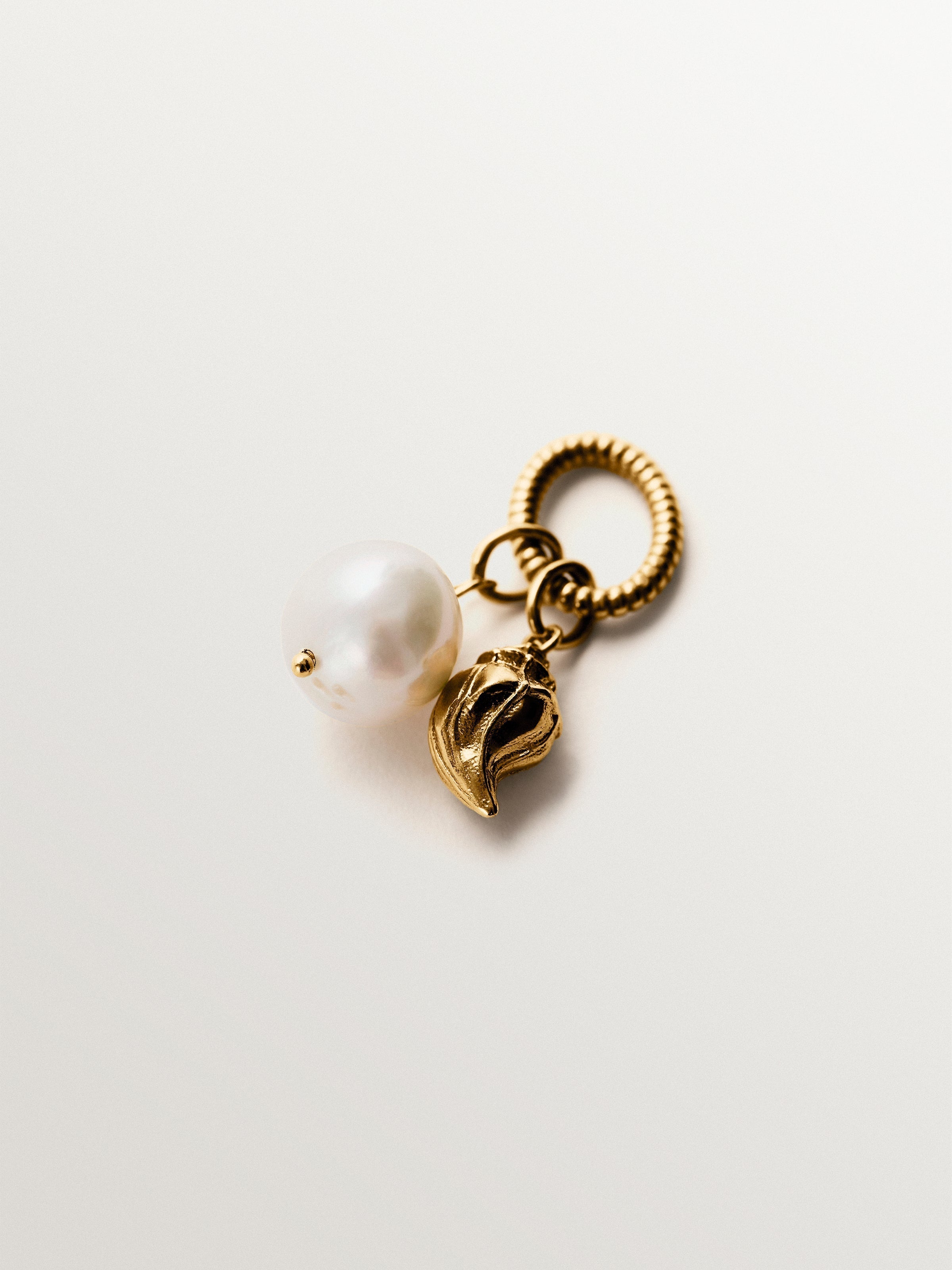 18K yellow gold plated 925 silver charm with pearl