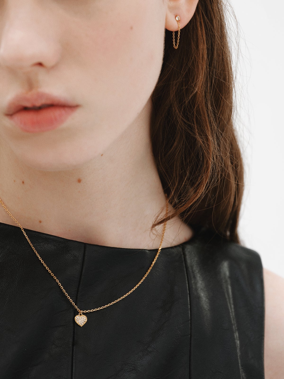 18K yellow gold plated silver pendant, white topaz and heart shape
