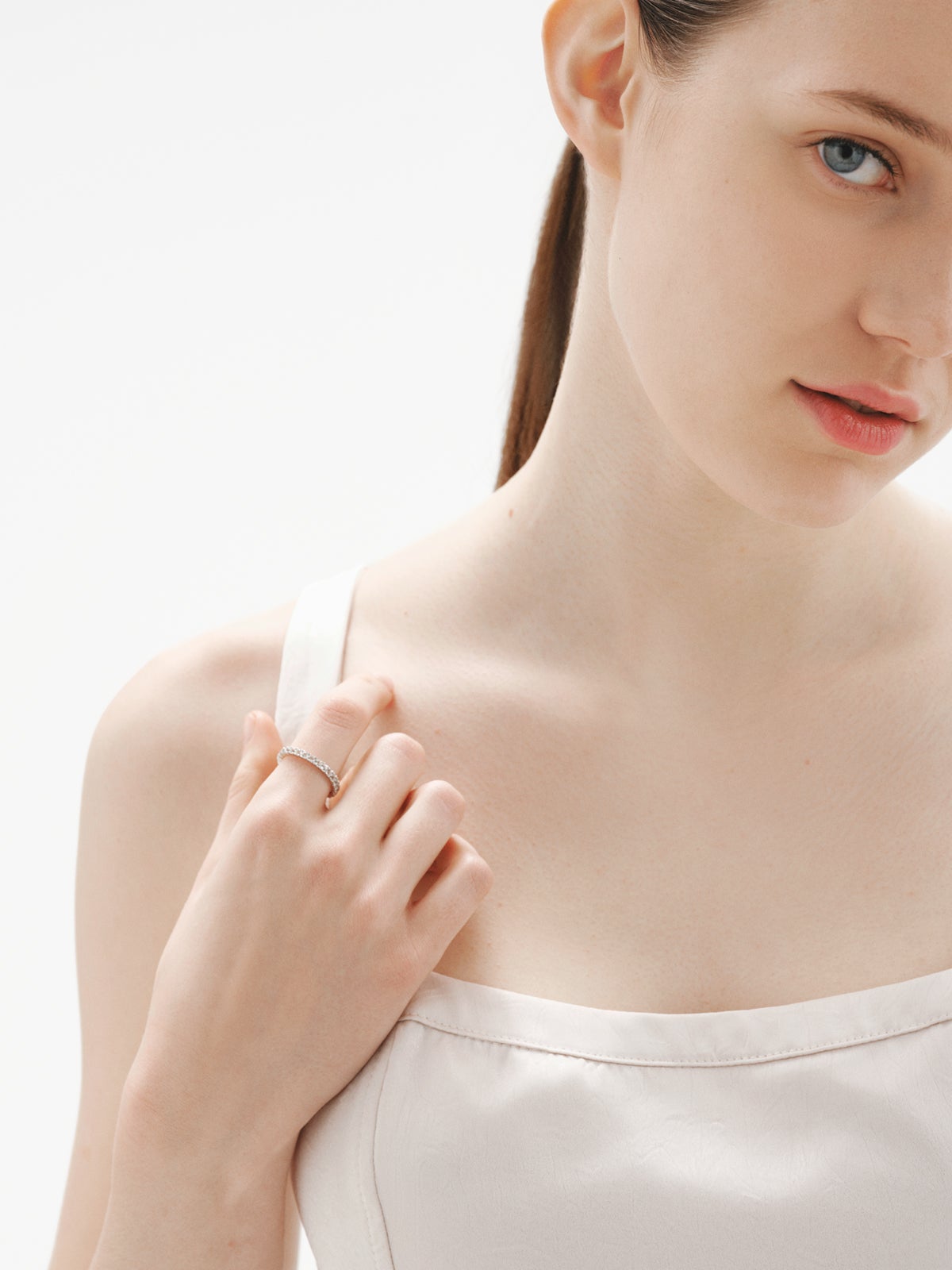 925 silver wedding ring with white topaz
