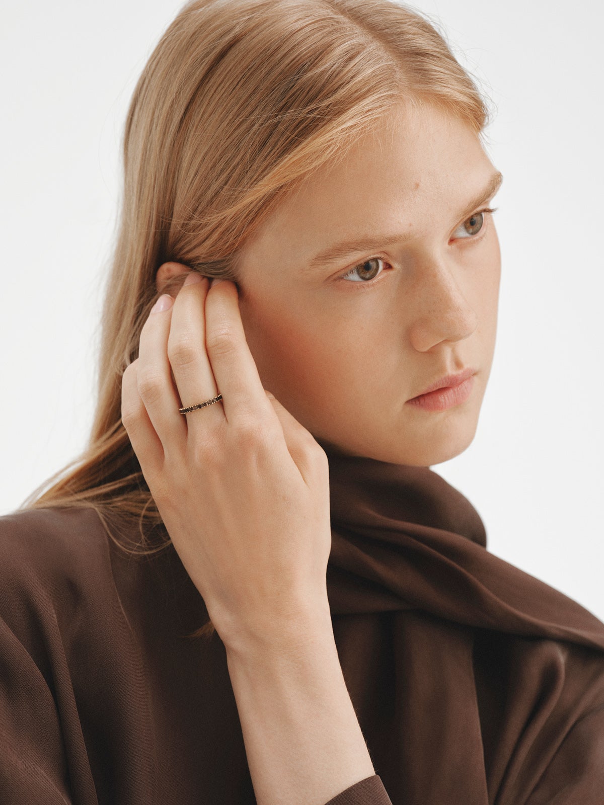 Rivière ring in 18K gold-plated 925 sterling silver with smoky quartz