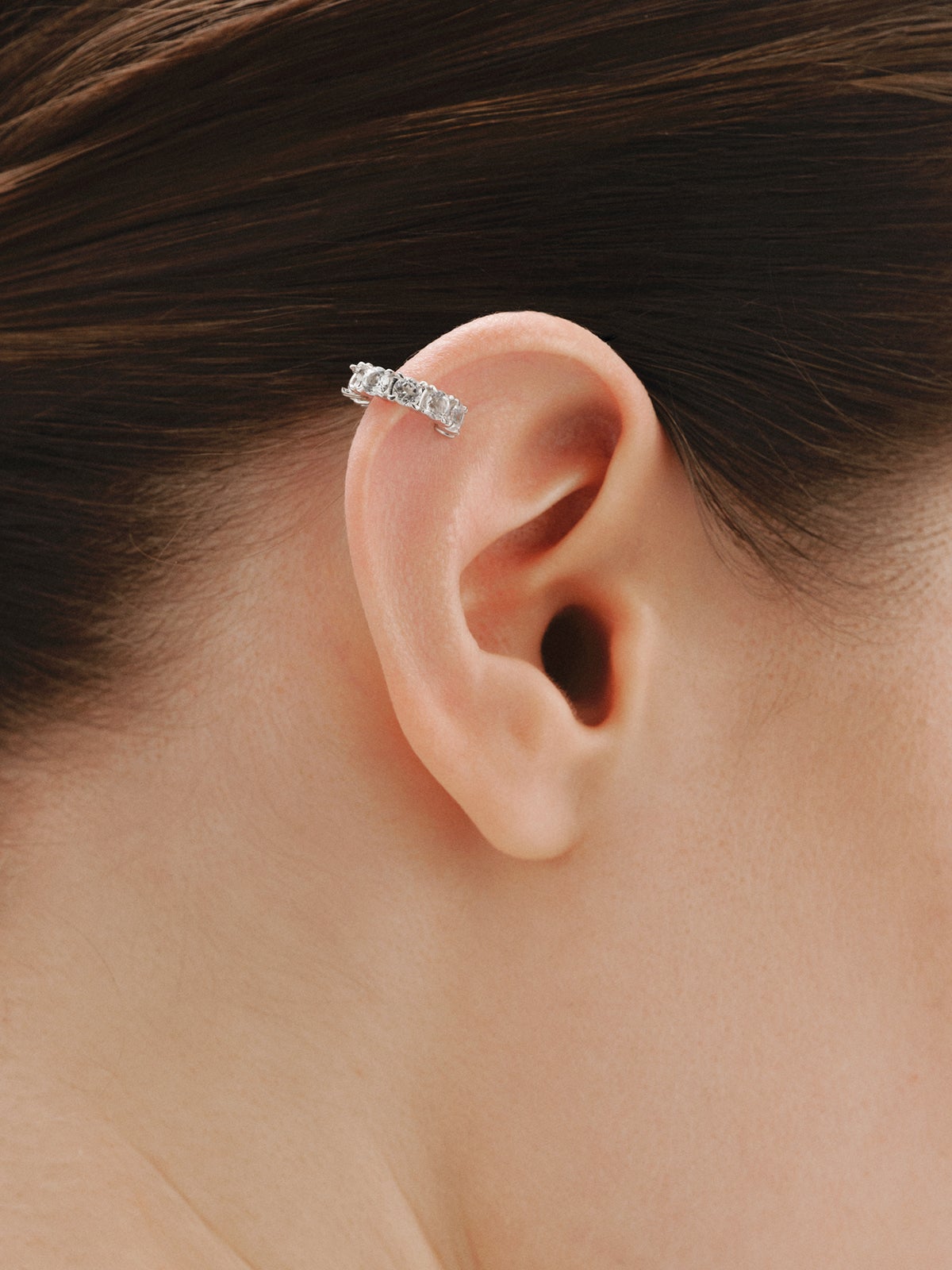 Thick 925 silver earcuff earring with white topaz
