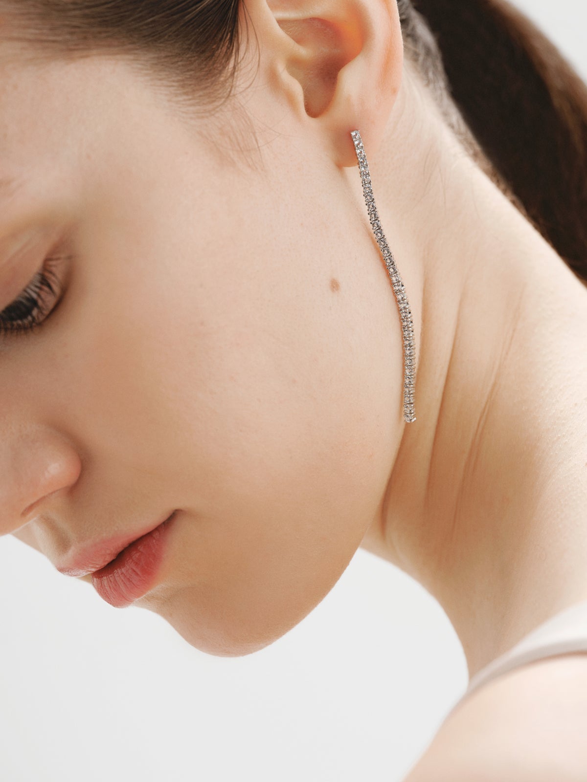 925 silver long earrings with white topaz