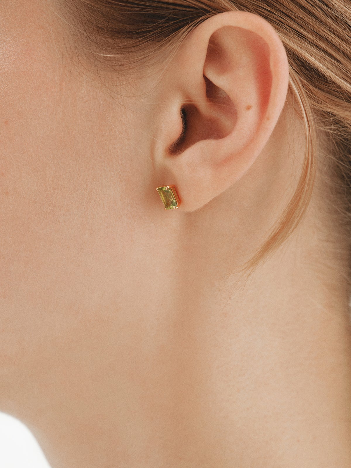925 silver earrings plated in 18K yellow gold green peridots