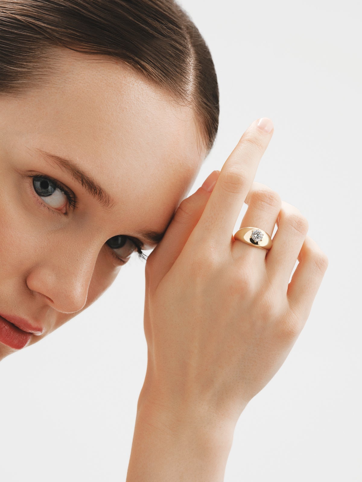 9K Yellow Gold Ring with Lab Grown Diamond