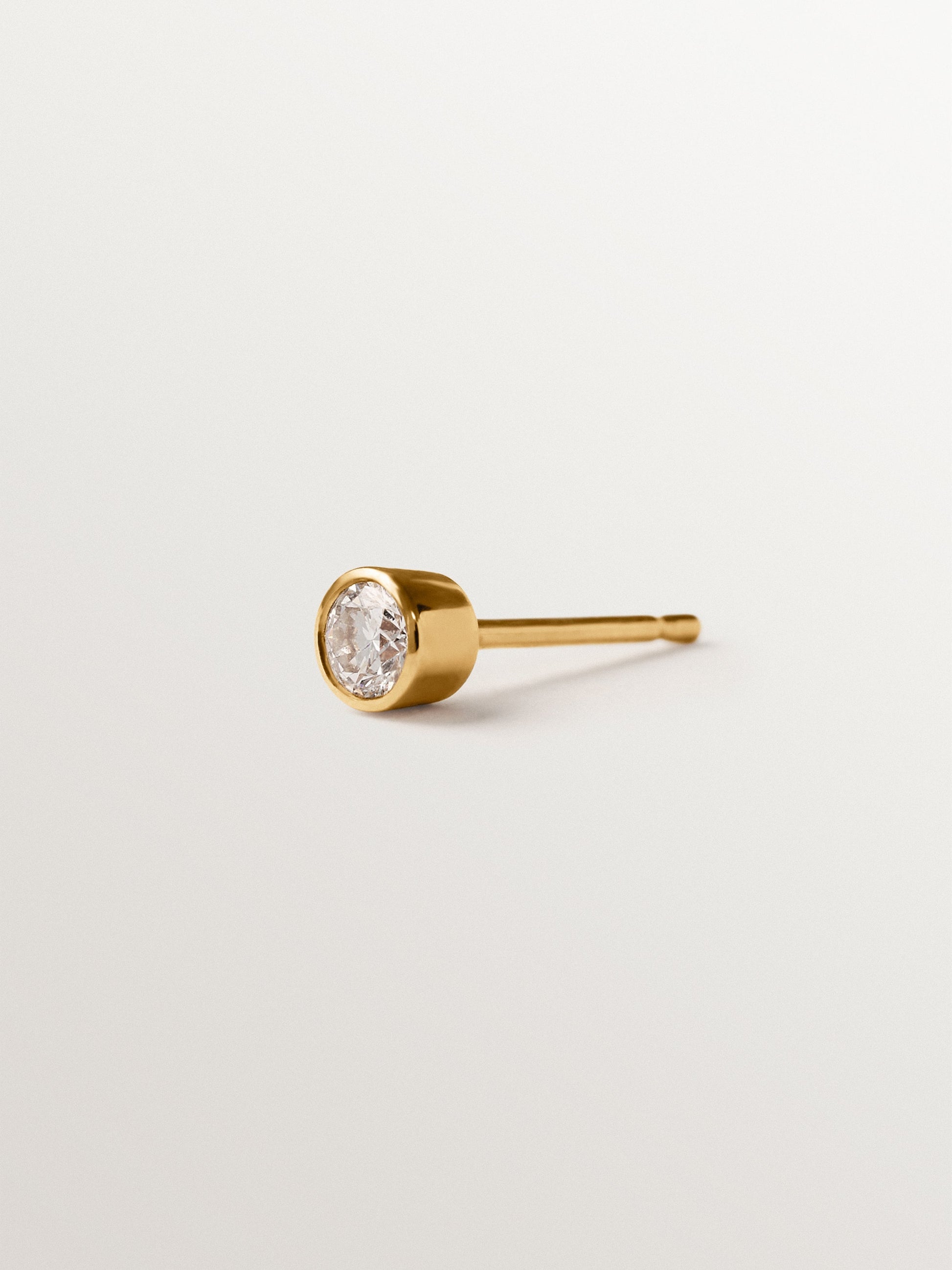9K yellow gold stud single earring with lab grown diamond