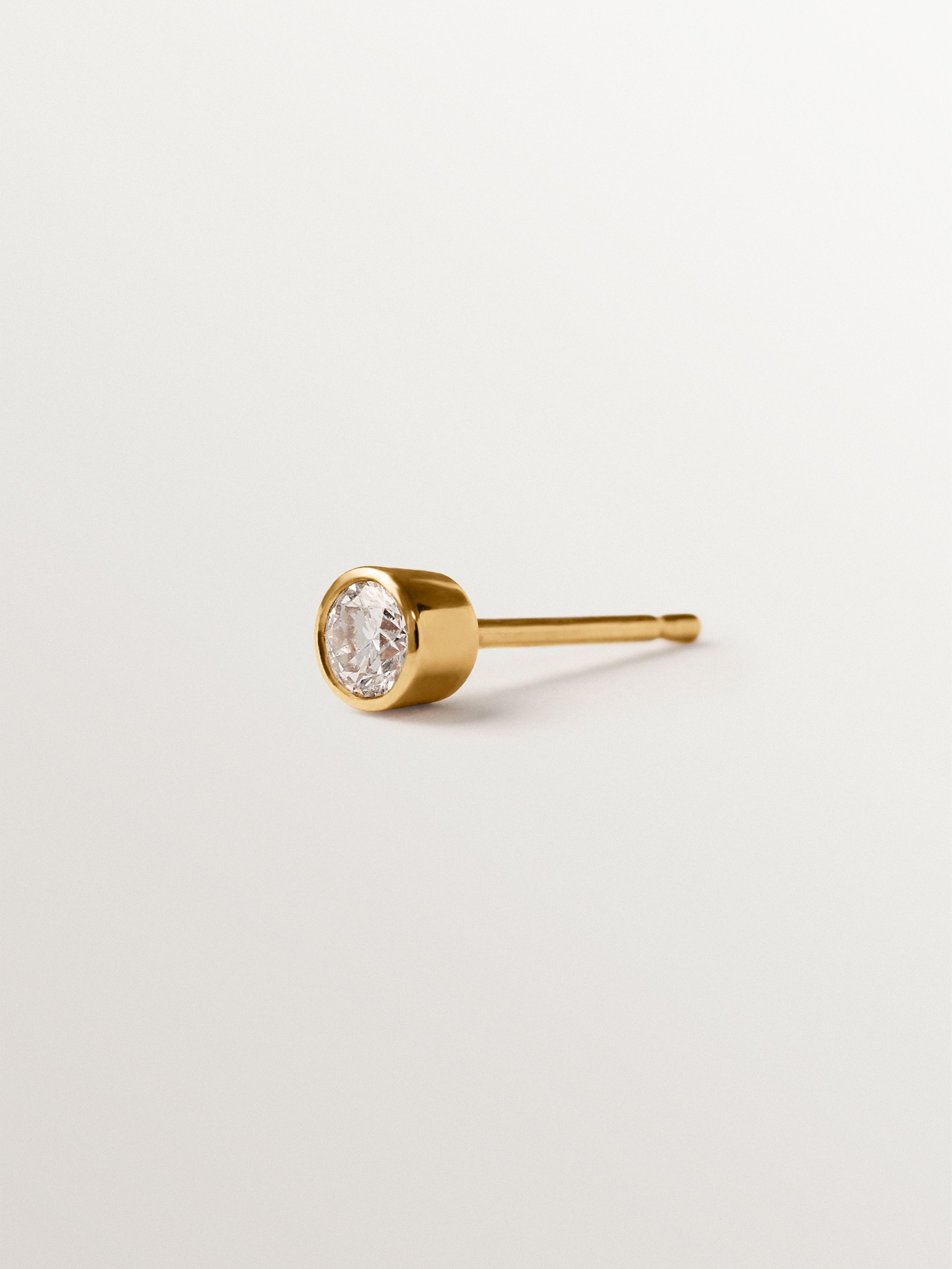 9K yellow gold stud single earring with lab grown diamond