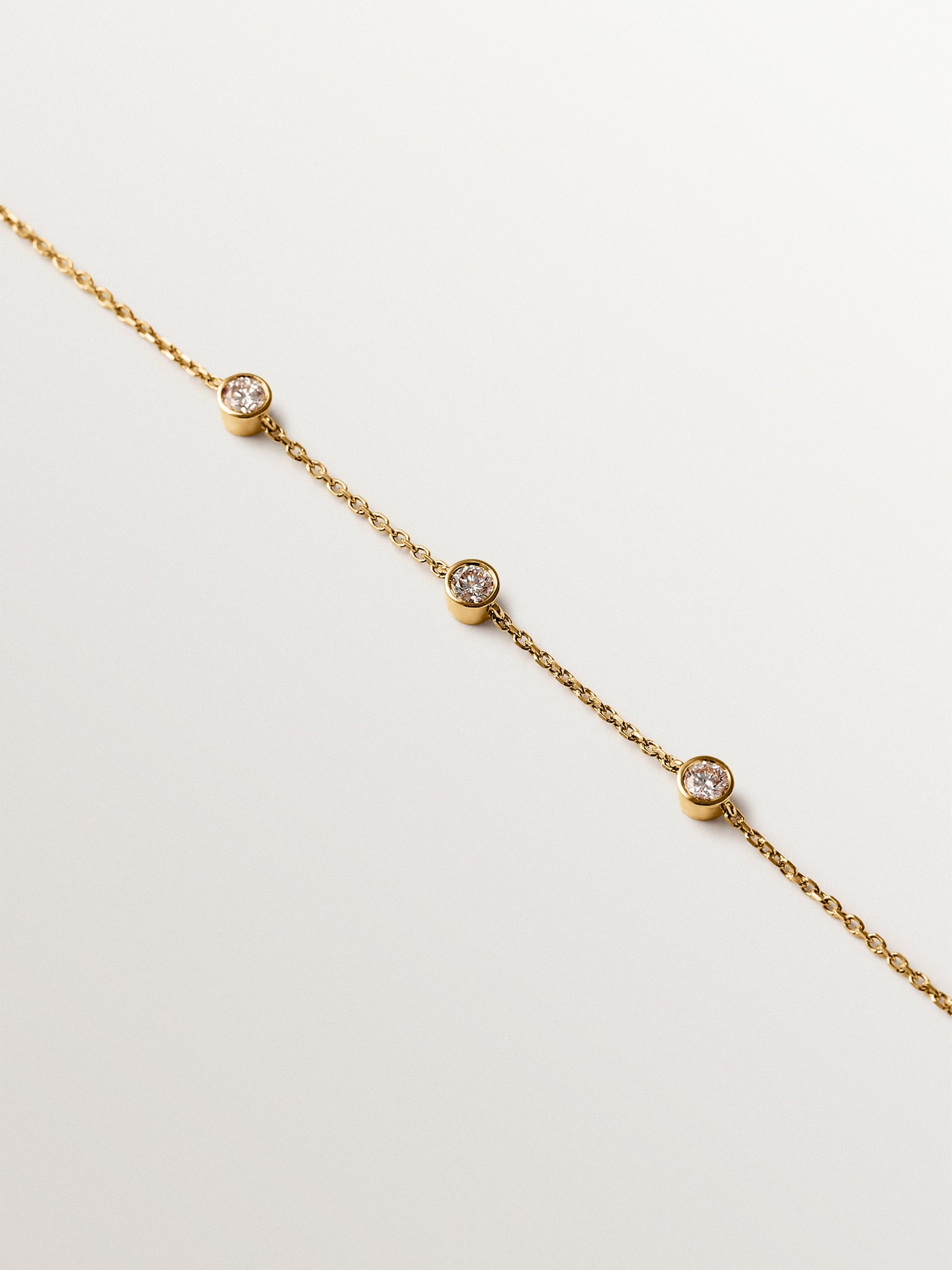 9K yellow gold bracelet with lab grown diamonds