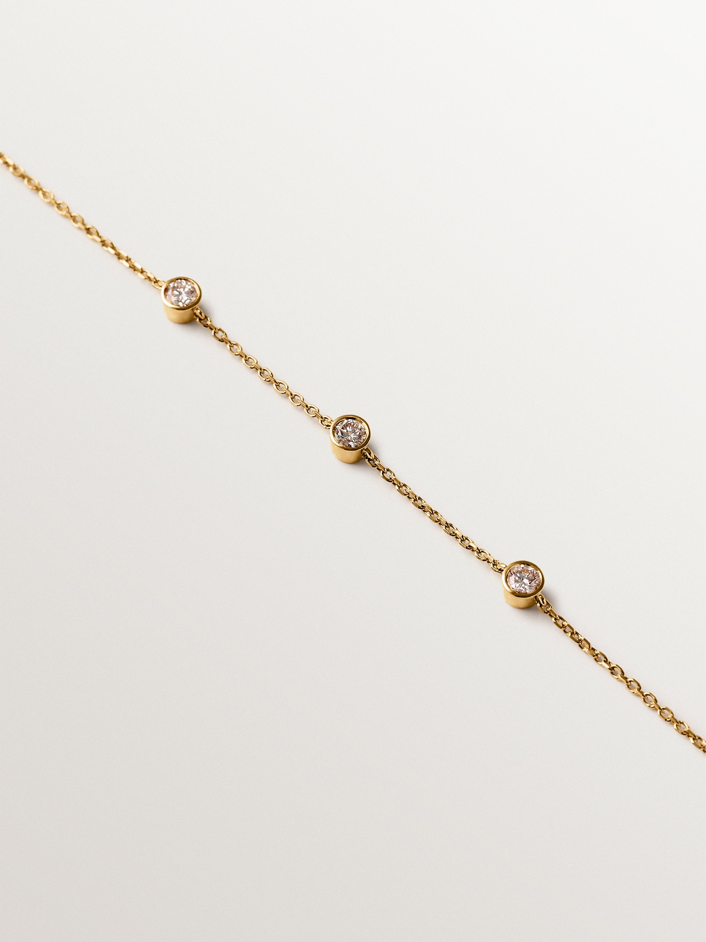 9K yellow gold bracelet with lab grown diamonds