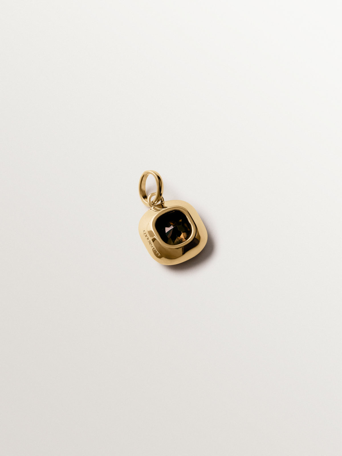925 silver charm plated in 18K yellow gold with black topaz