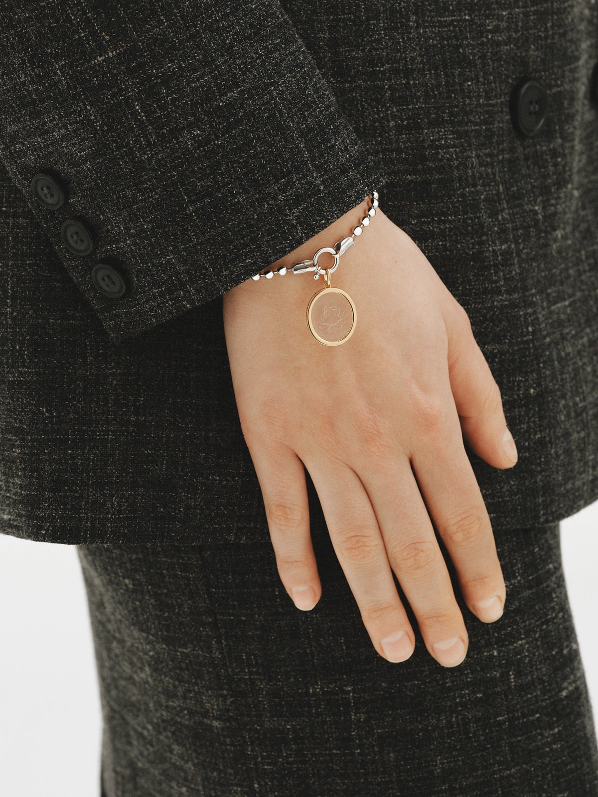 Cancer charm in 925 silver plated in 18K yellow gold and rock crystal
