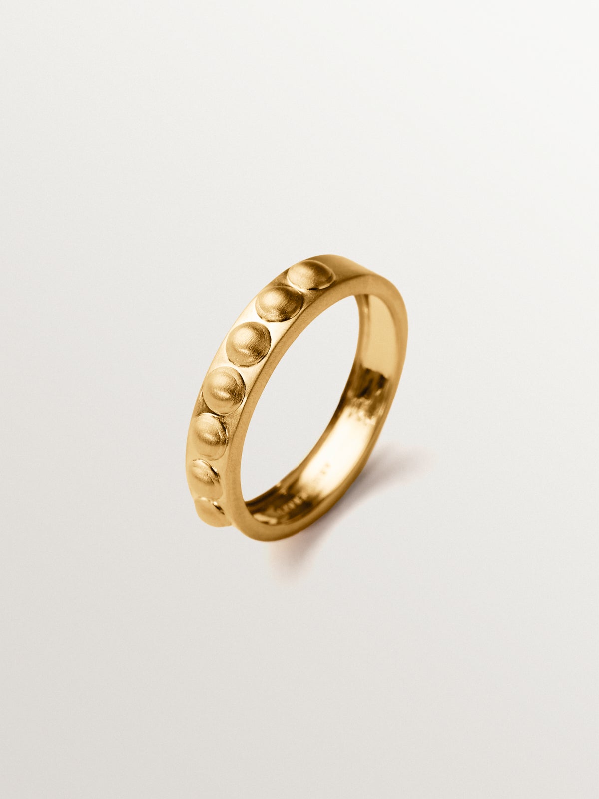 925 silver ring plated in 18K yellow gold and dial motifs