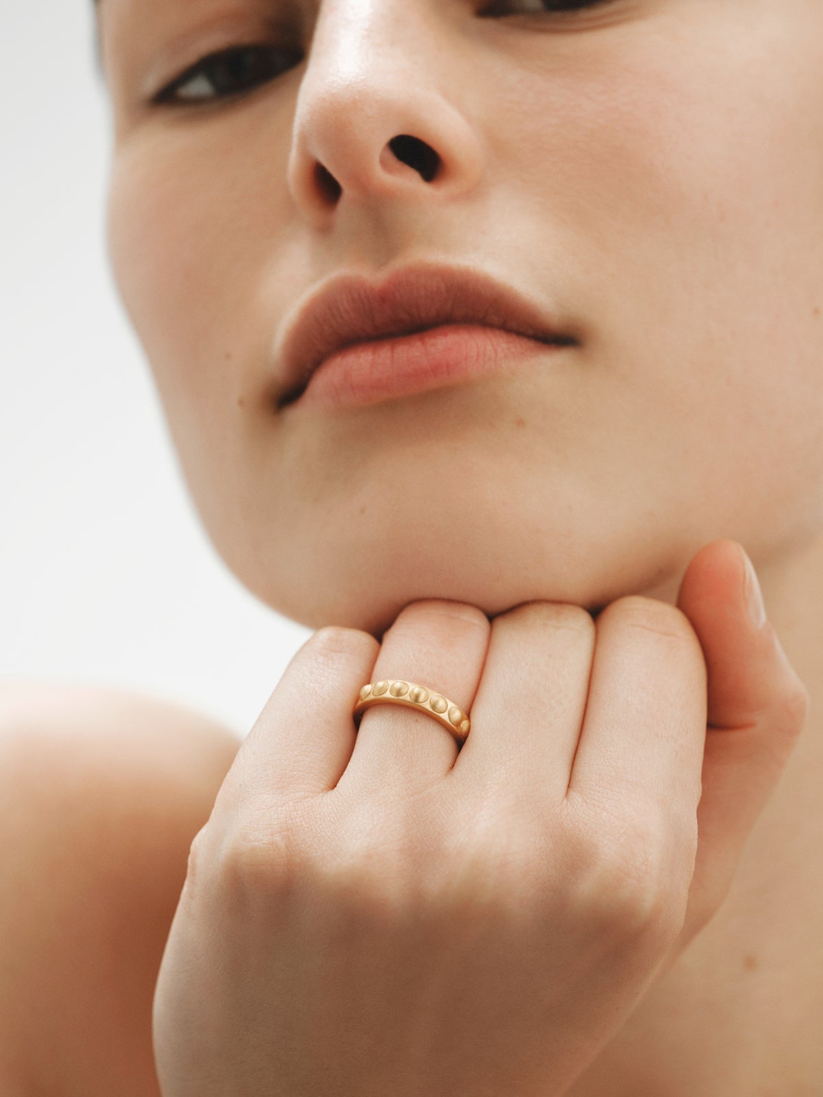 925 silver ring plated in 18K yellow gold and dial motifs