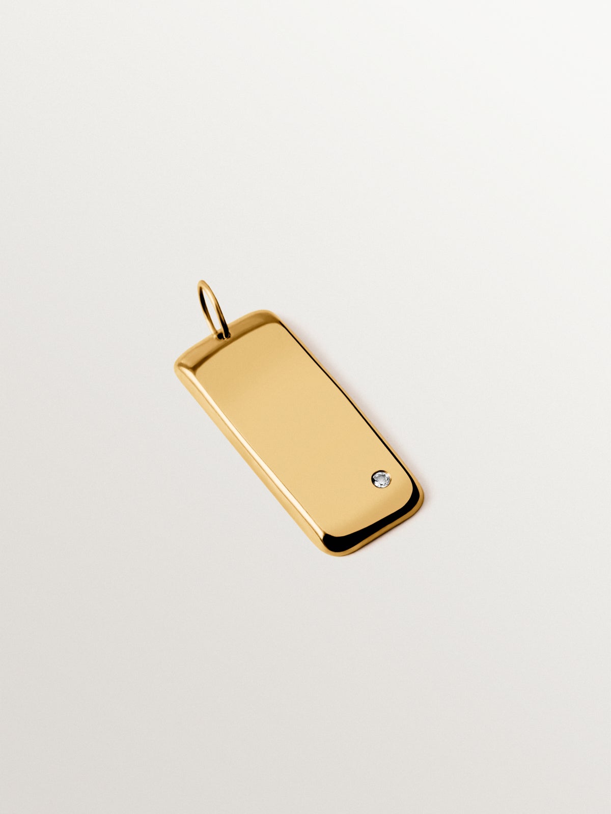 Customizable 925 silver charm plated in 18K yellow gold with zirconia