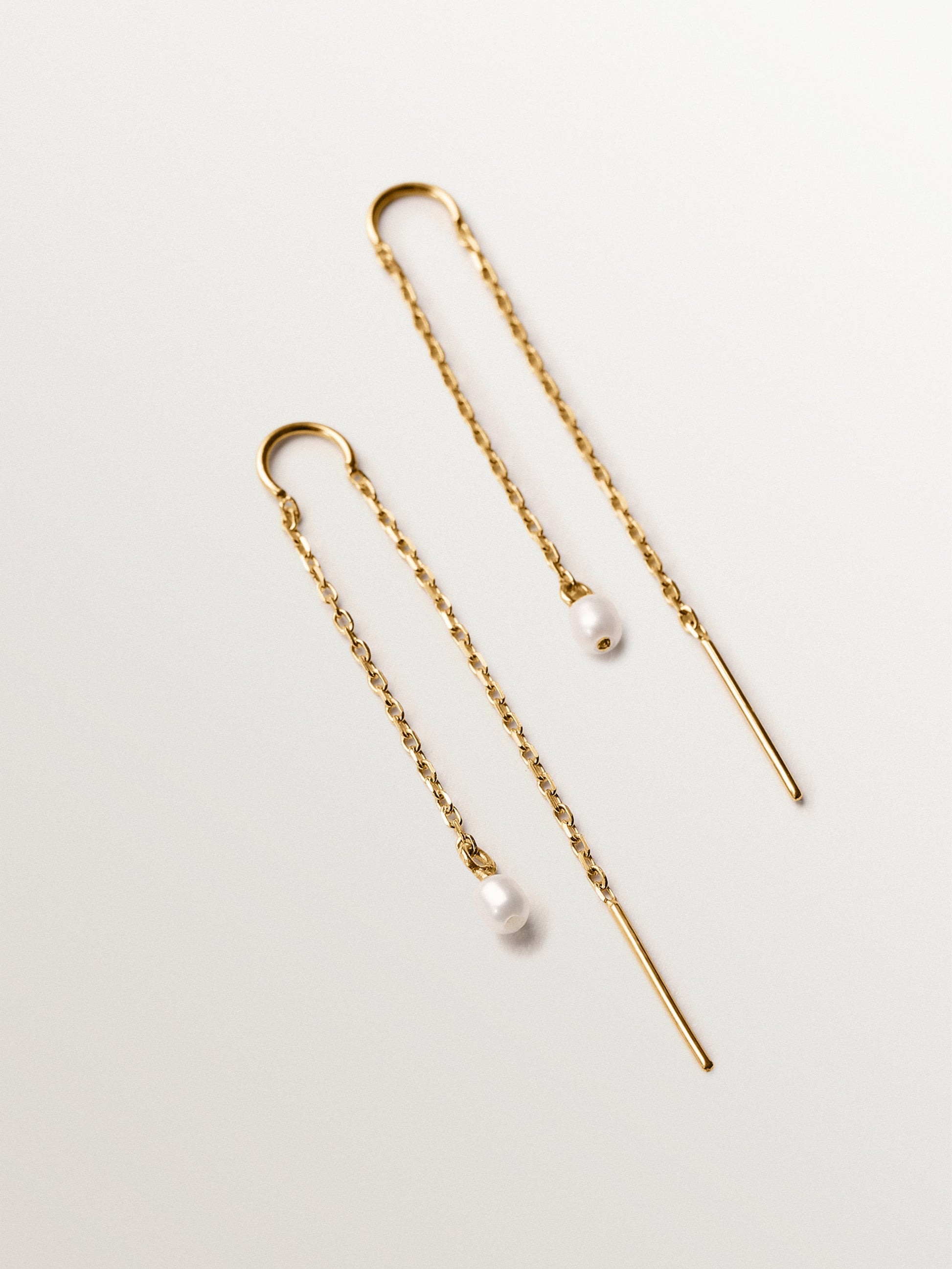 Long earrings in 925 silver plated in 18K yellow gold with pearls