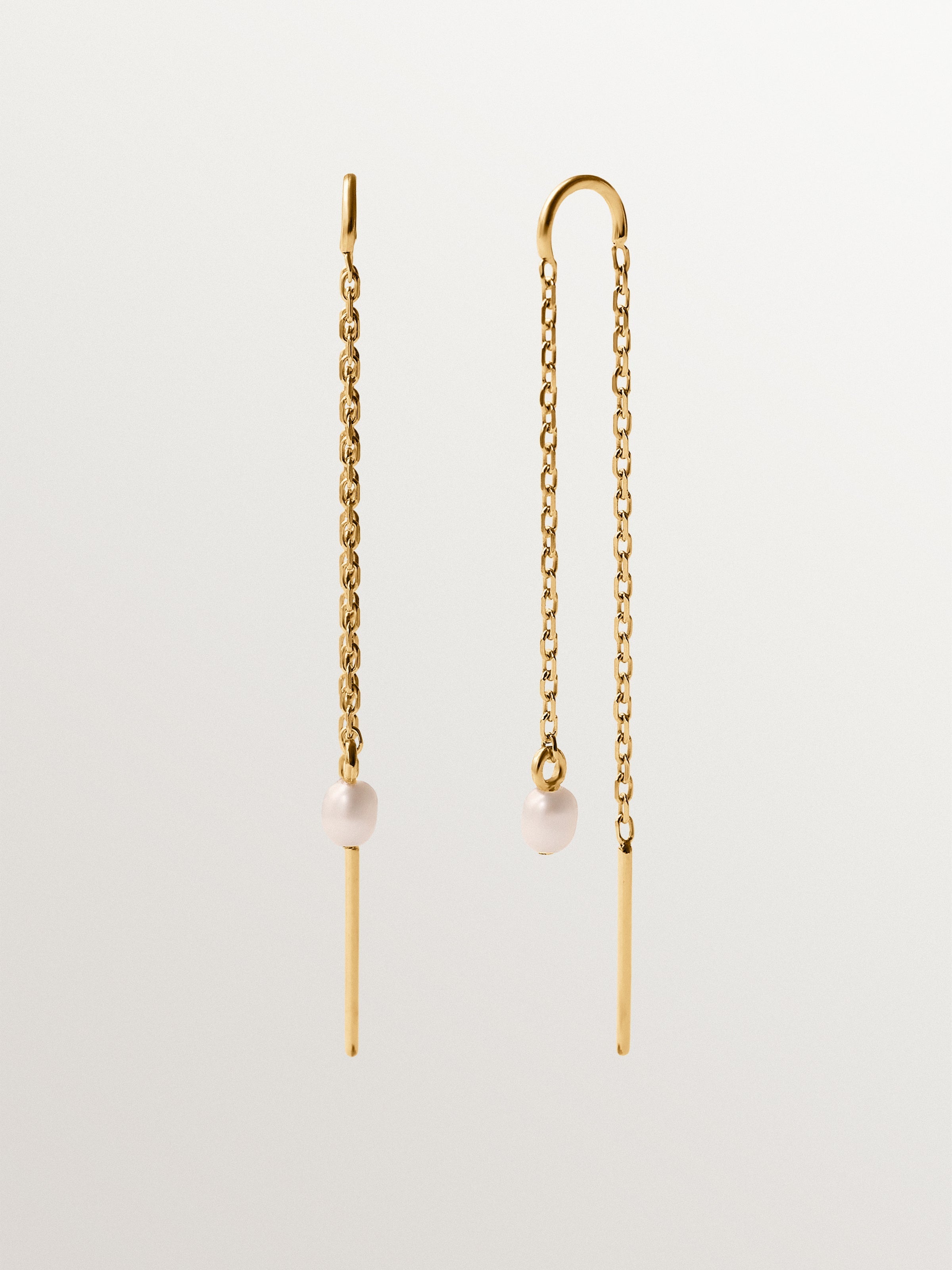 Long earrings in 925 silver plated in 18K yellow gold with pearls