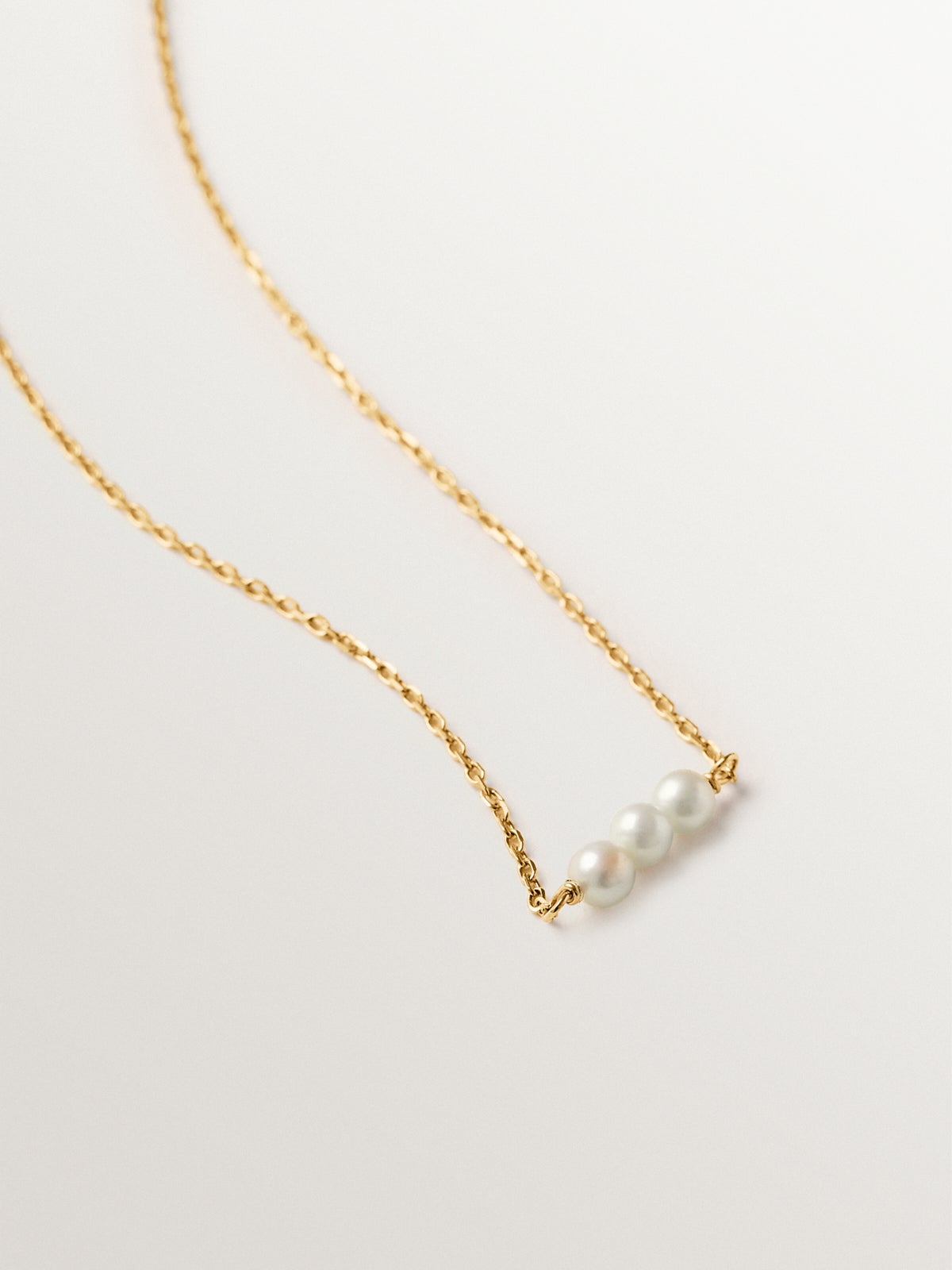 925 silver necklace plated in 18K yellow gold with pearls