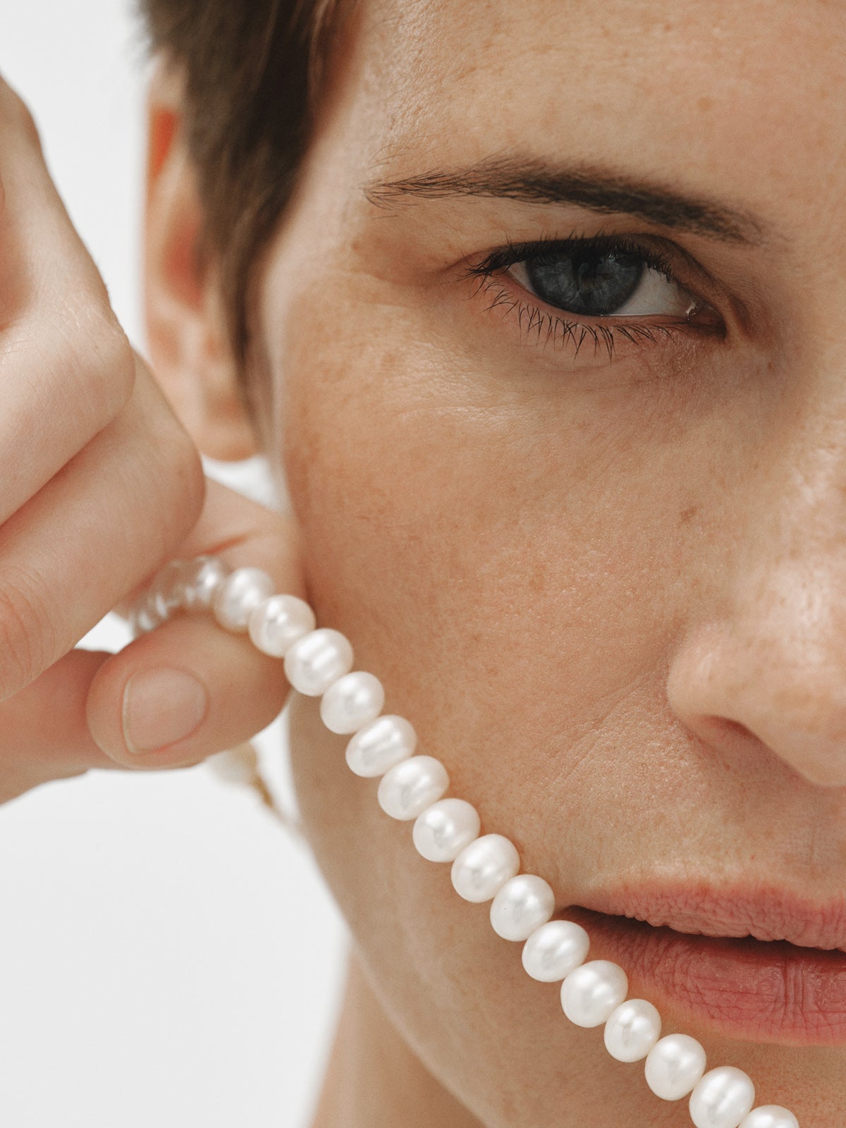 925 silver necklace plated in 18K yellow gold with pearls